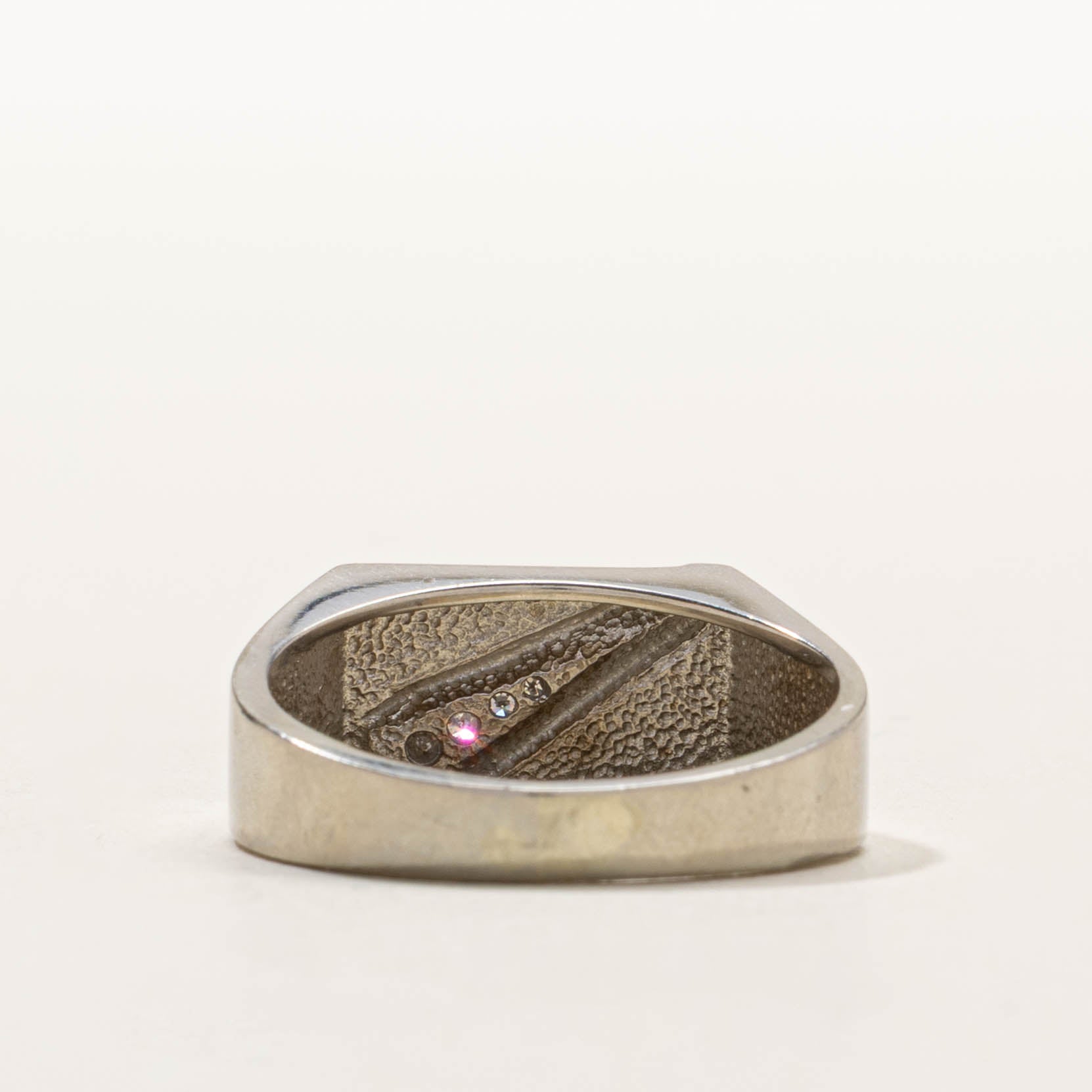 10k Diagonal Diamond Geometric Signet Ring | SZ 8.75