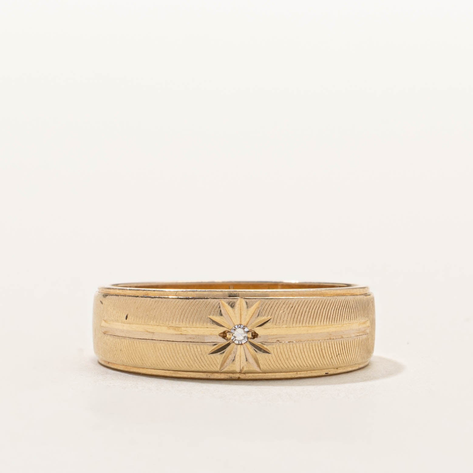10k Star Set Diamond Dome Ring | SZ 9.75