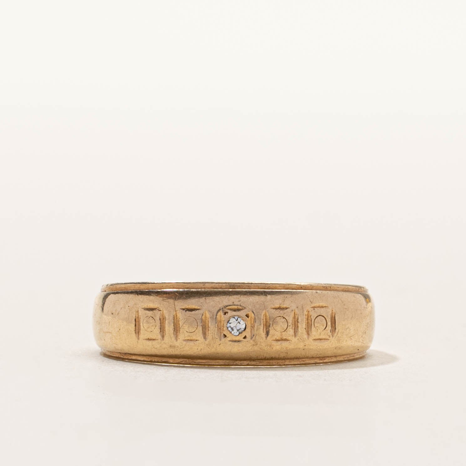 10k Single Stone Diamond Dome Ring | SZ 8.5