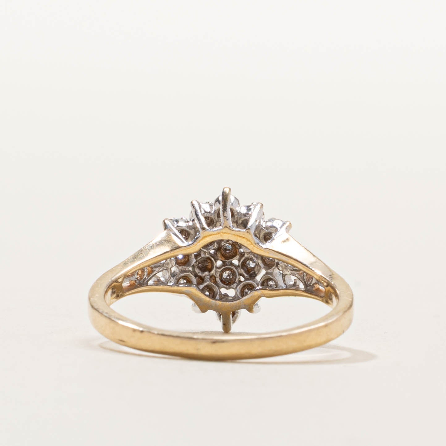 10k Diamond Petal Cluster Openwork Cocktail Ring | SZ 7