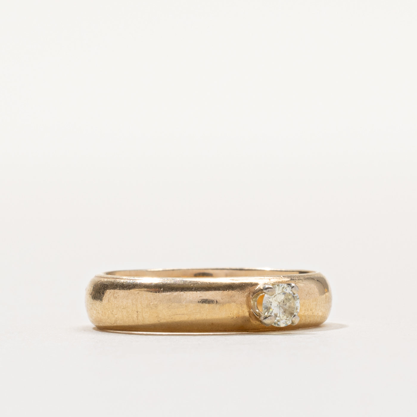 14k Solitaire Diamond Thicker Band Ring | 0.11ctw | 4.10mm | SZ 4.75