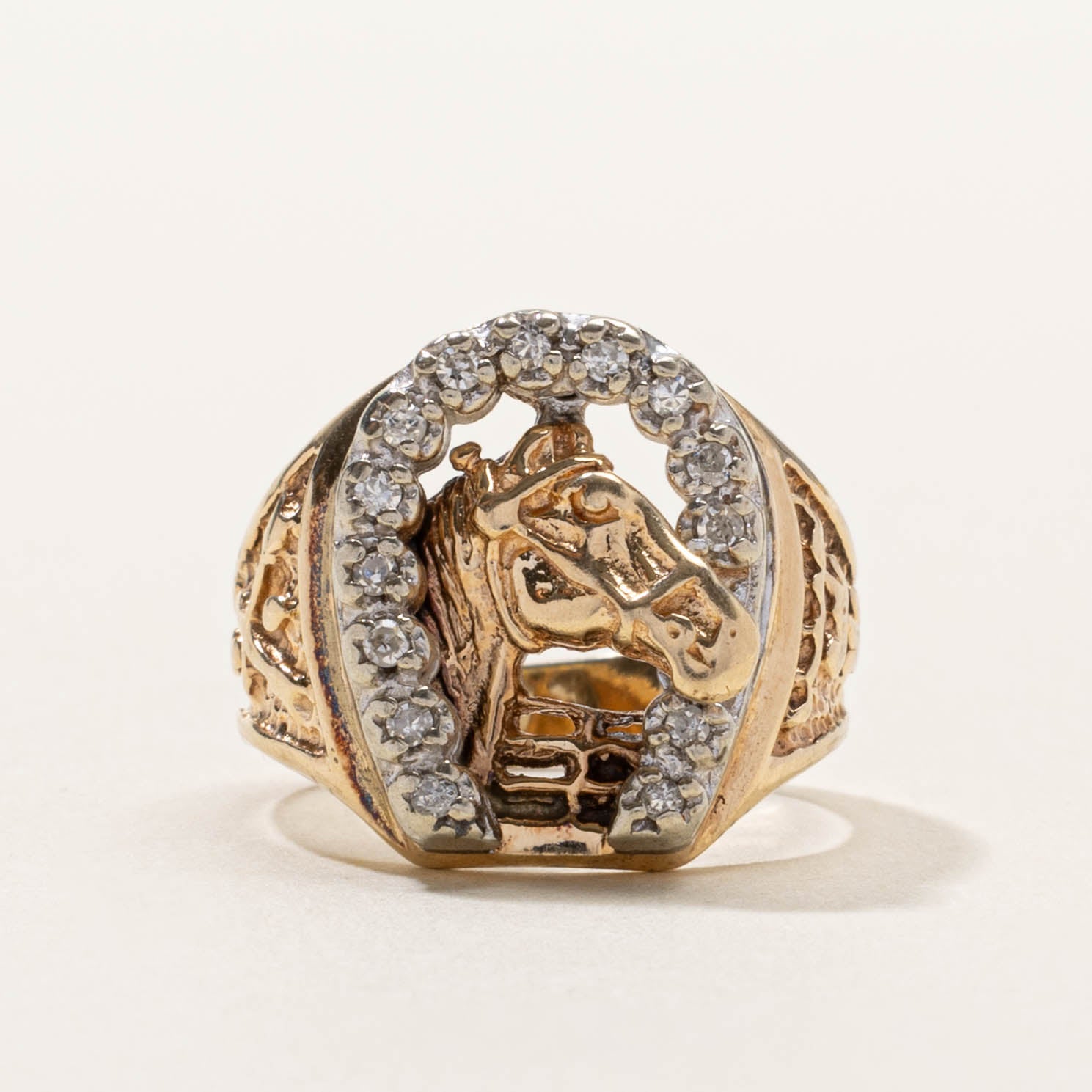 10k Diamond Engraved Horseshoe Cocktail Ring | SZ 5