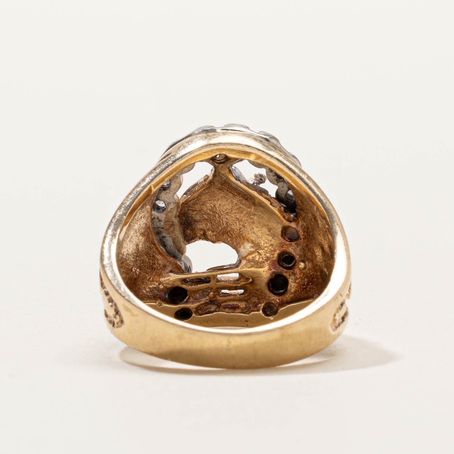 10k Diamond Engraved Horseshoe Cocktail Ring | SZ 5