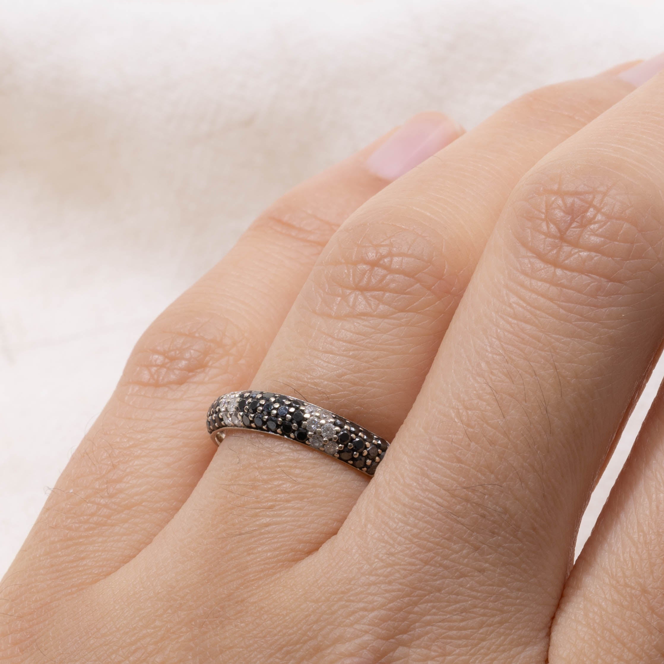 14k Black & White Diamond Pavé Dome Ring | SZ 6.75