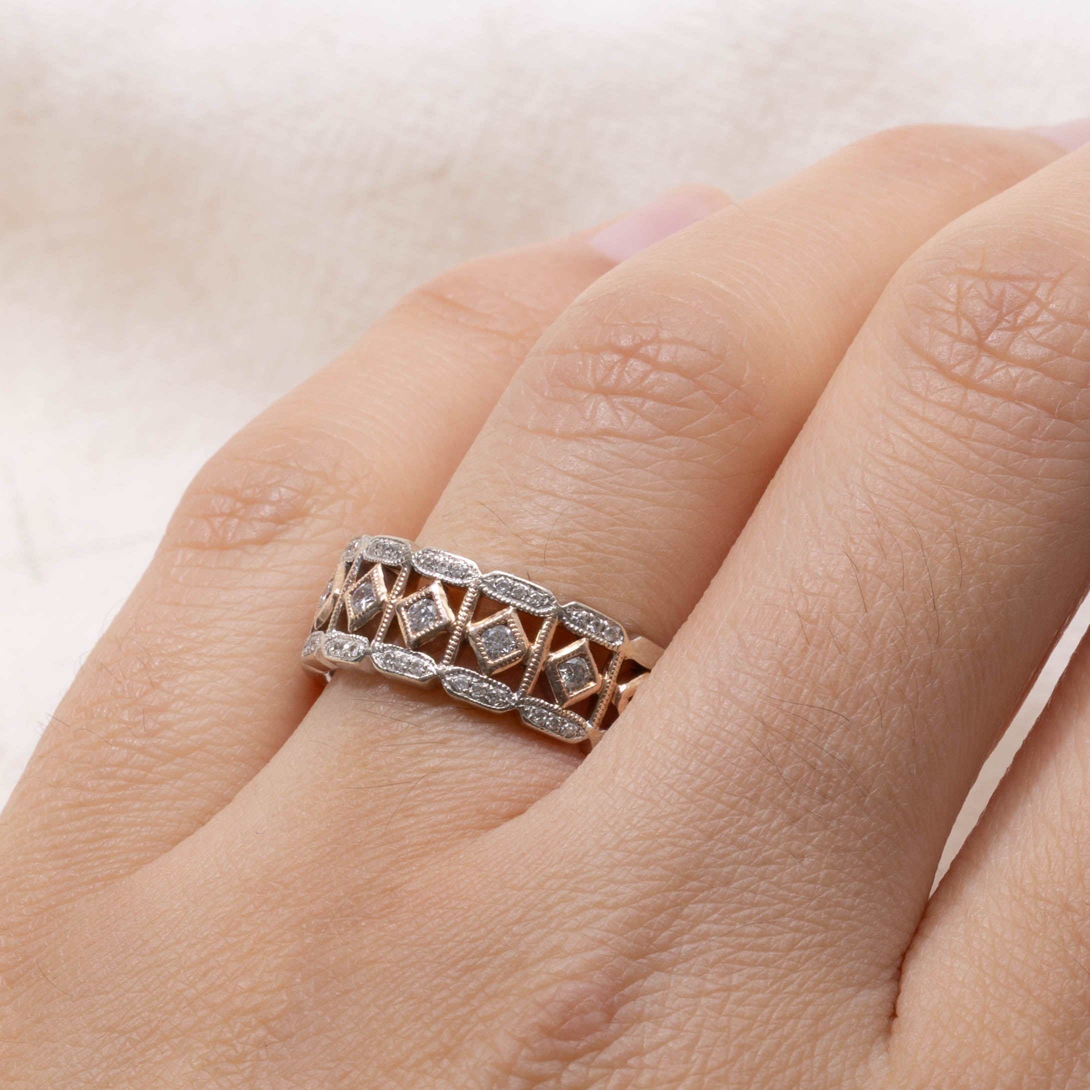 14k Two Tone Diamond Openwork Milgrained Band | 7mm | SZ 7