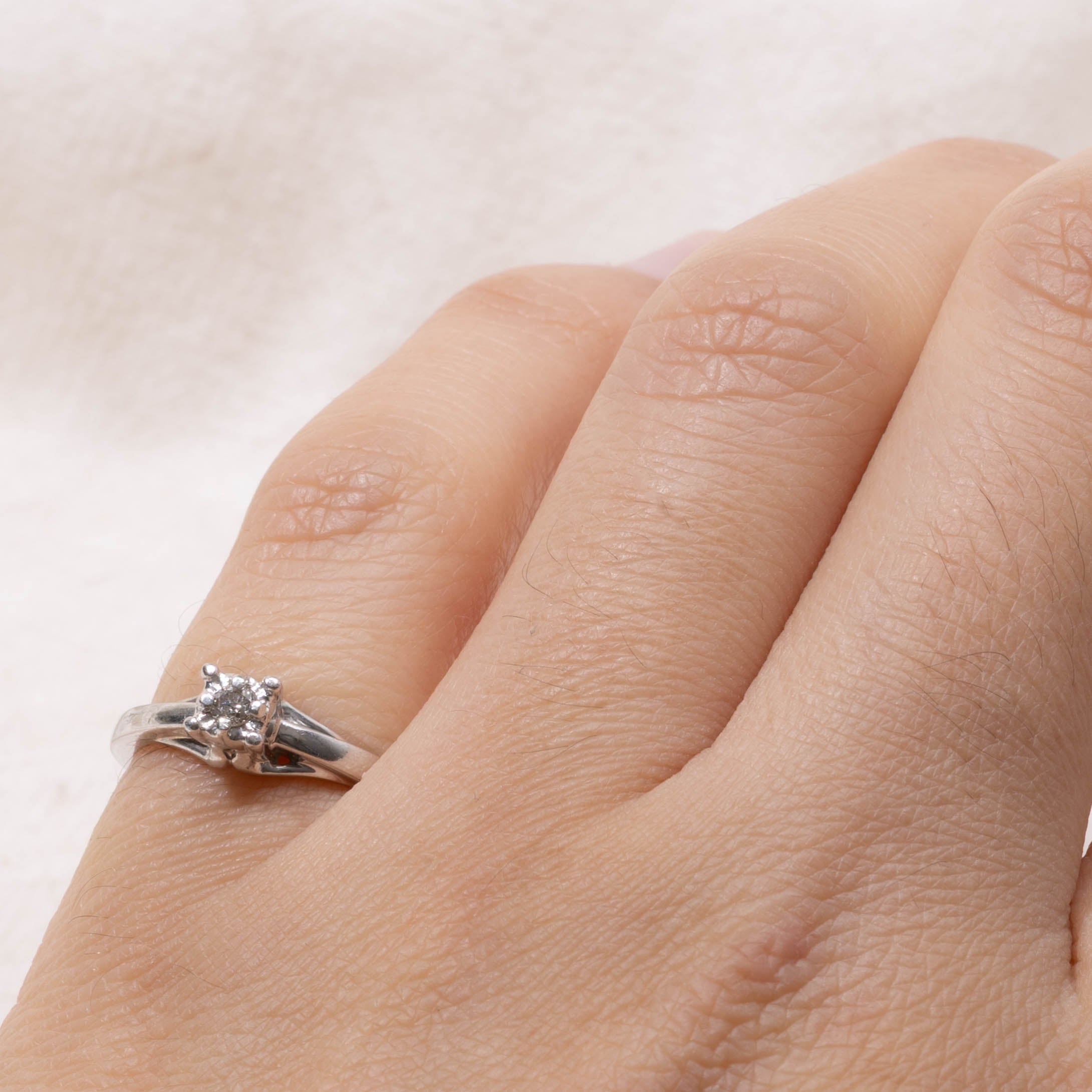 10k Solitaire Diamond Cathedral Ring | SZ 3.75