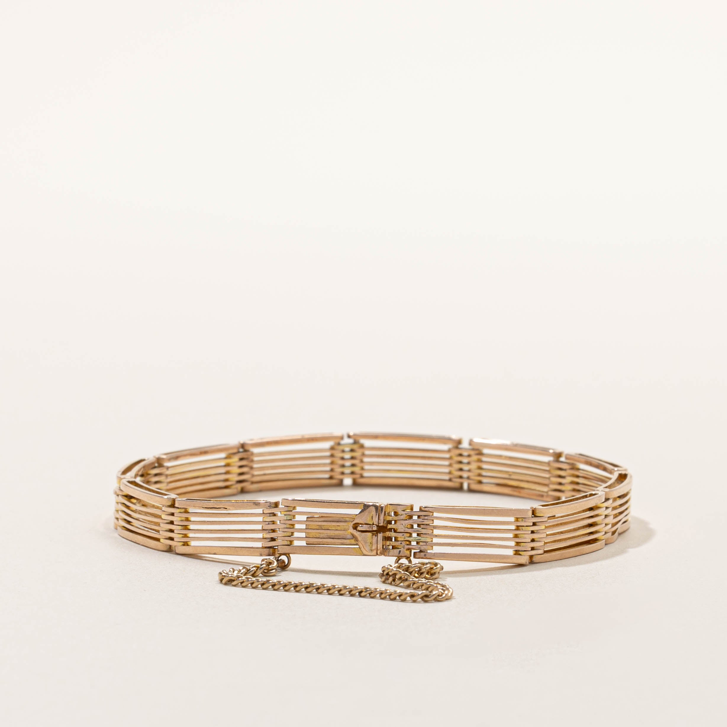 9k Yellow Gold Openwork Stacked Bar Bracelet