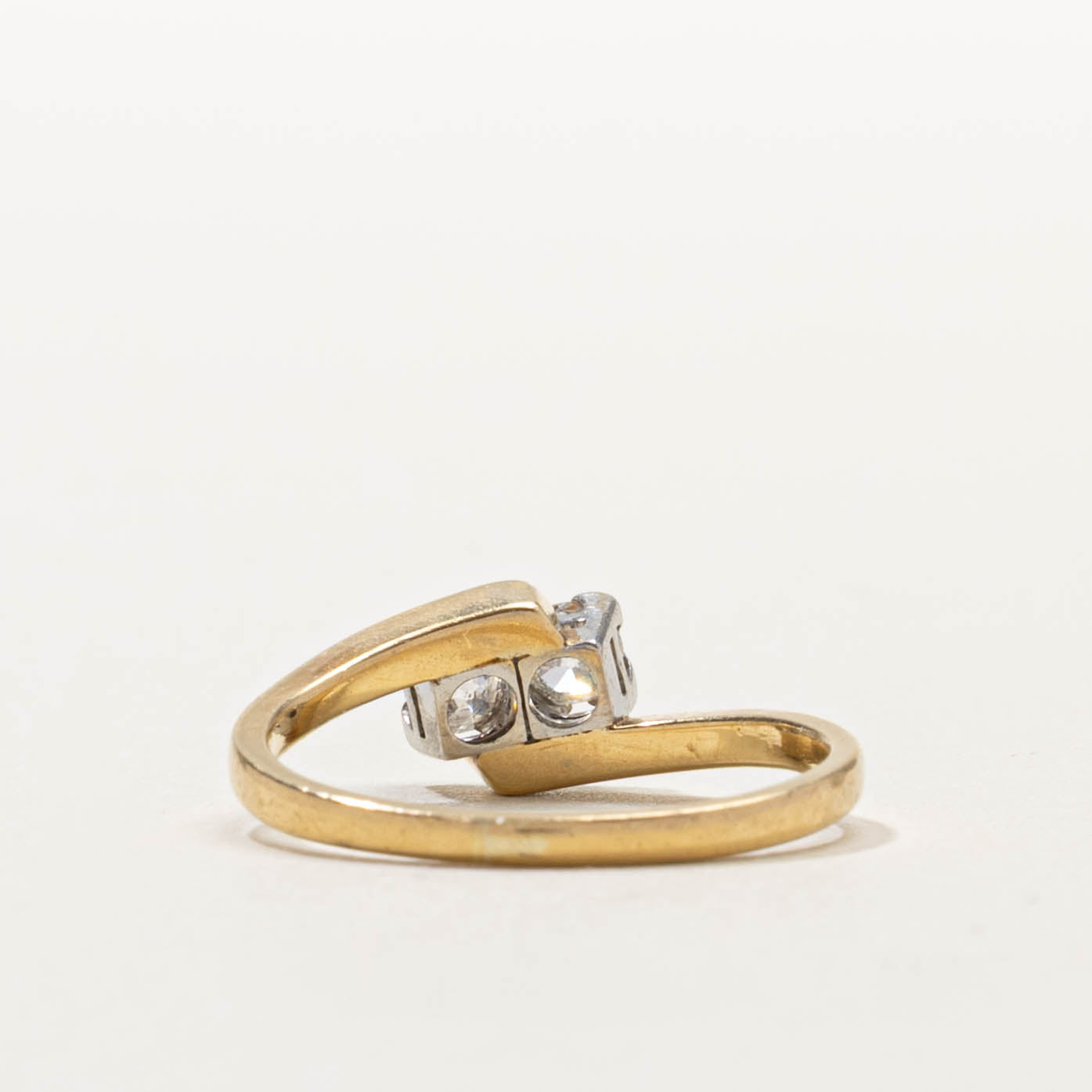 18k Two Stone Diamond Bypass Ring | 0.30ctw | SZ 6