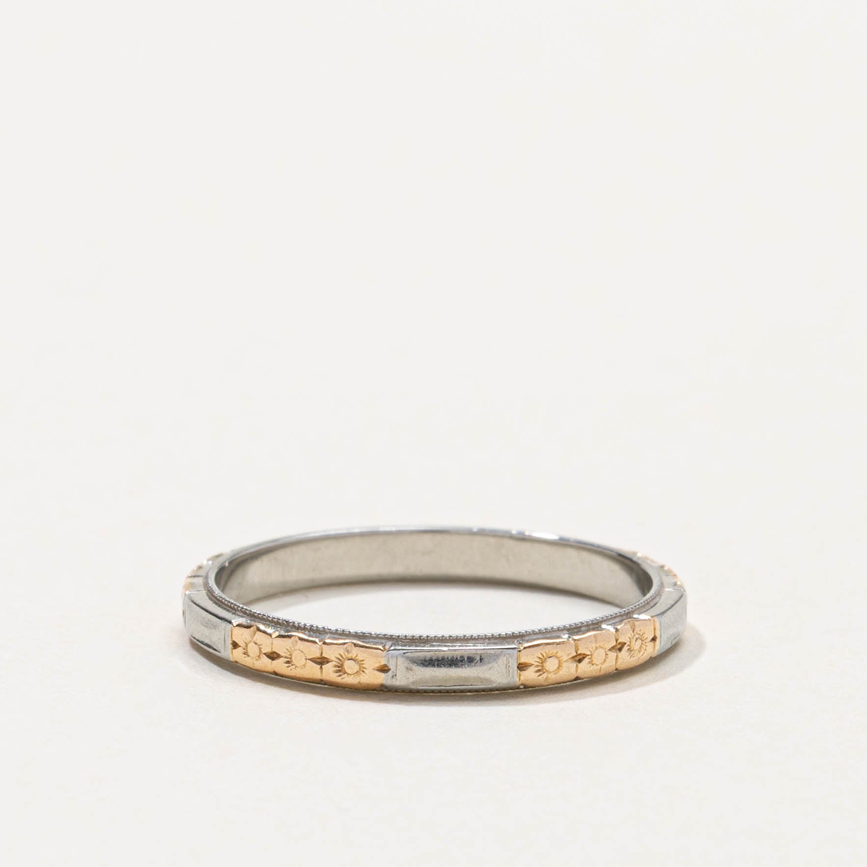 18k Two Tone Gold Textured Floral Band | 2.40mm | SZ 7.25