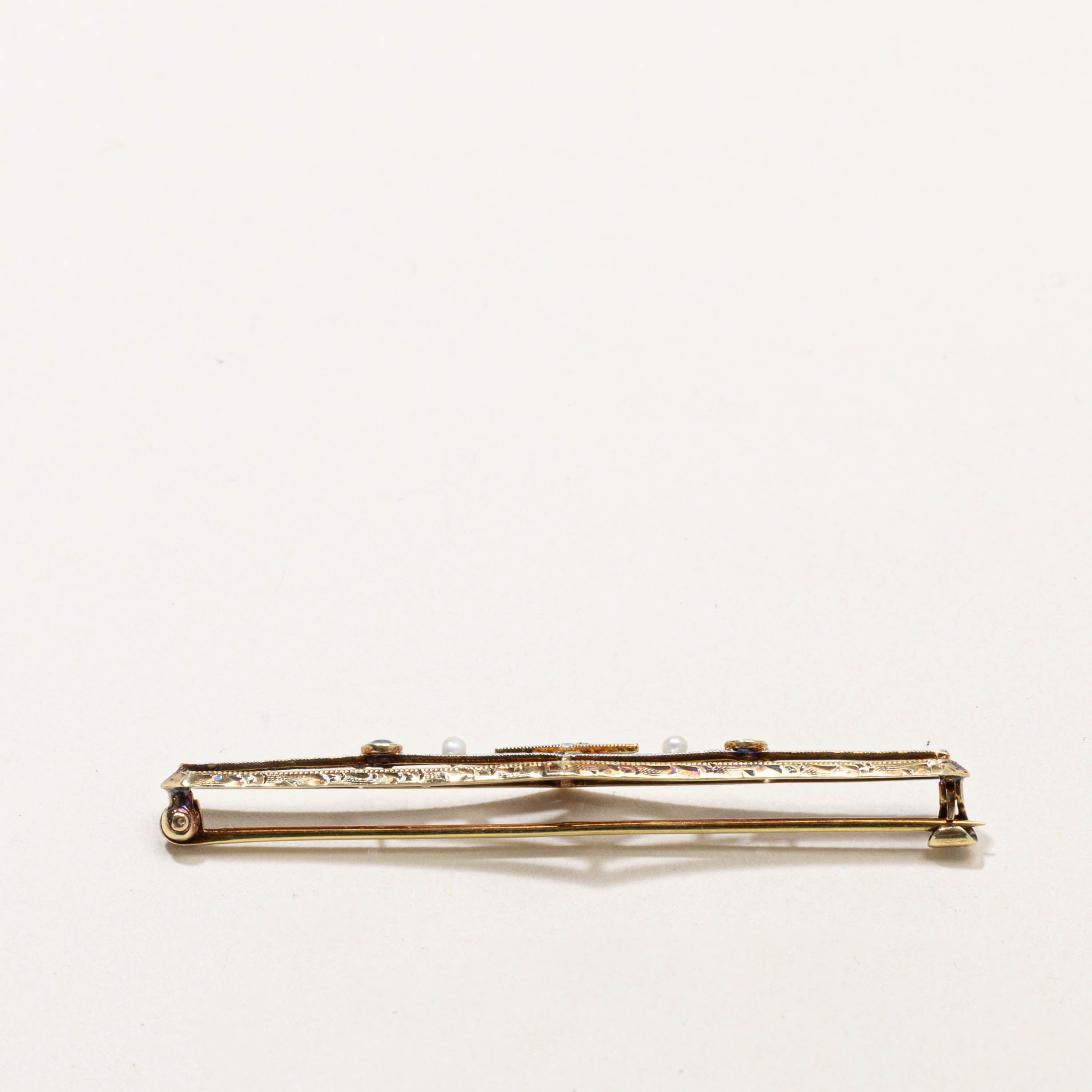 Art Deco Sapphire, Pearl & Diamond Brooch | 0.10ctw, 0.04ctw