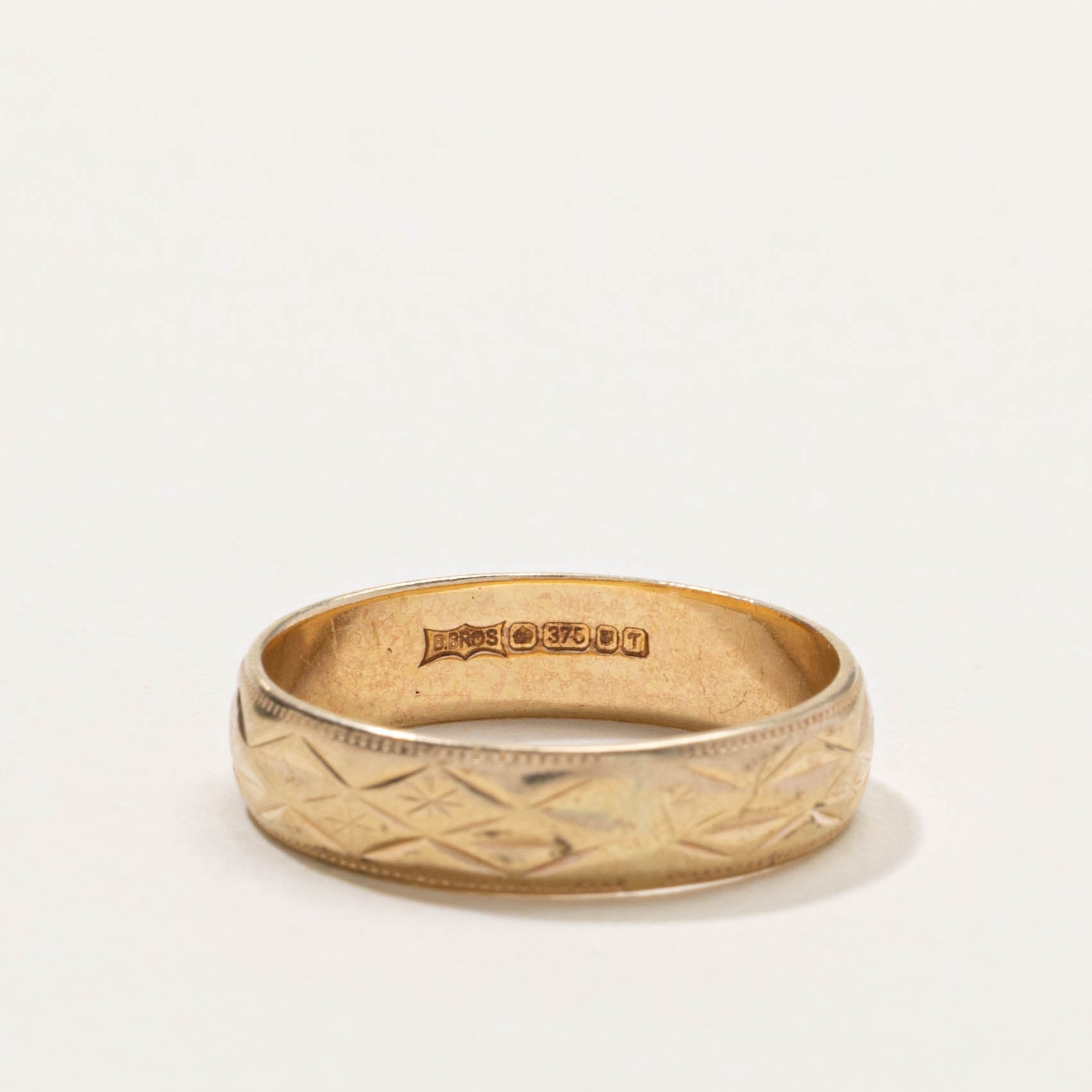 1993 London 9k Band Engraved Band | 4.90mm | SZ 8