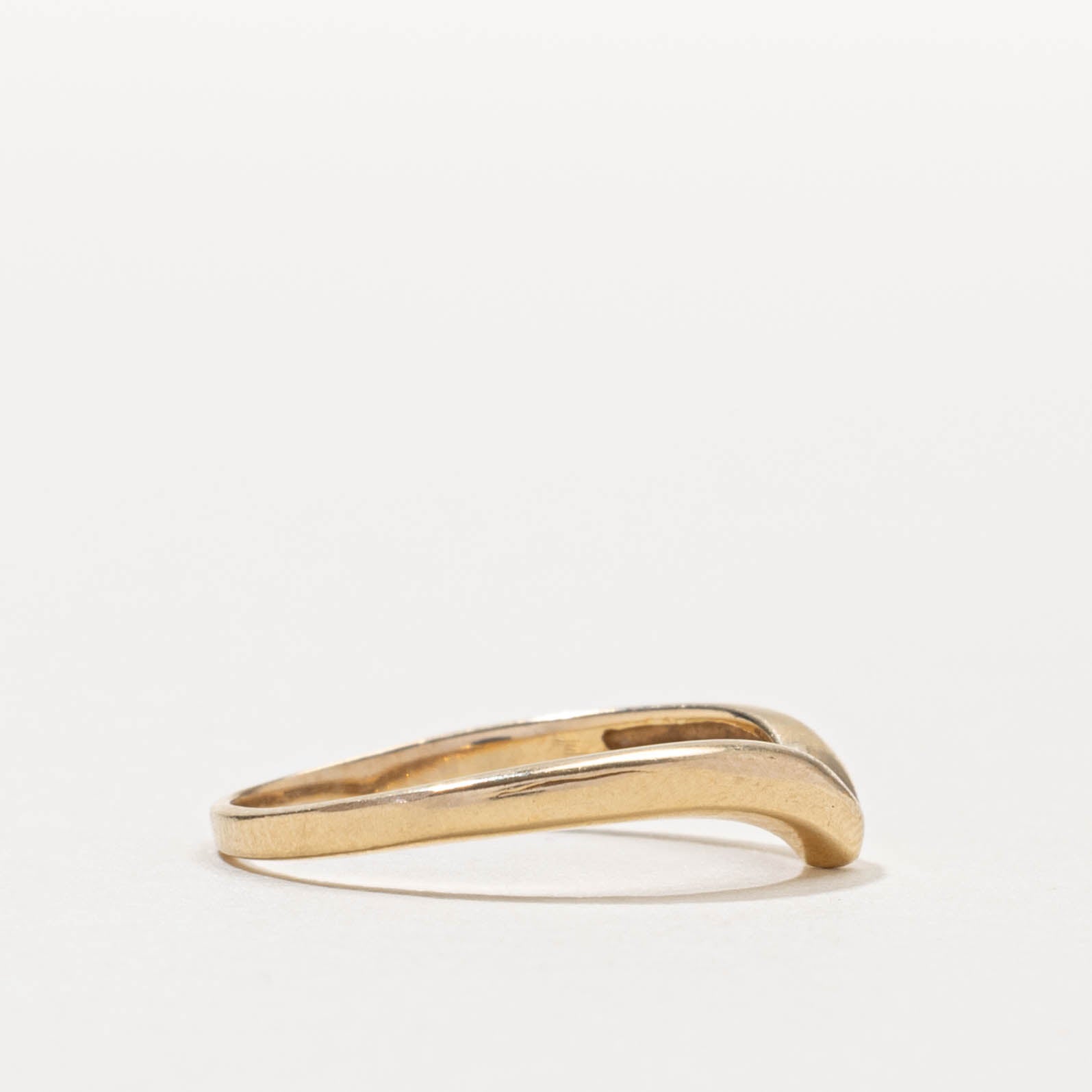 14k Yellow Gold Chevron Ring | SZ 5.75