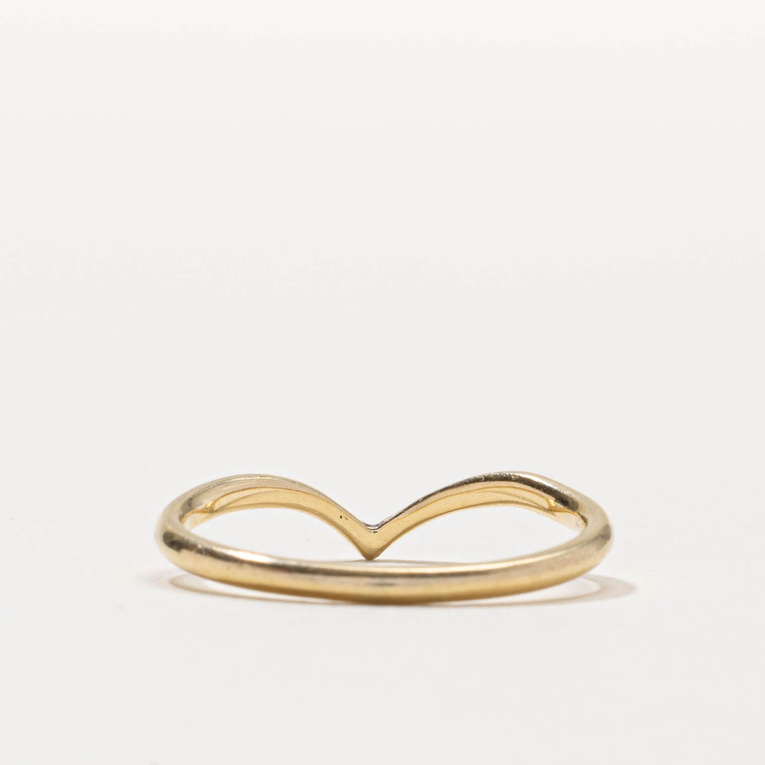 14k Plain Chevron Ring | 1.75mm | SZ 6.25