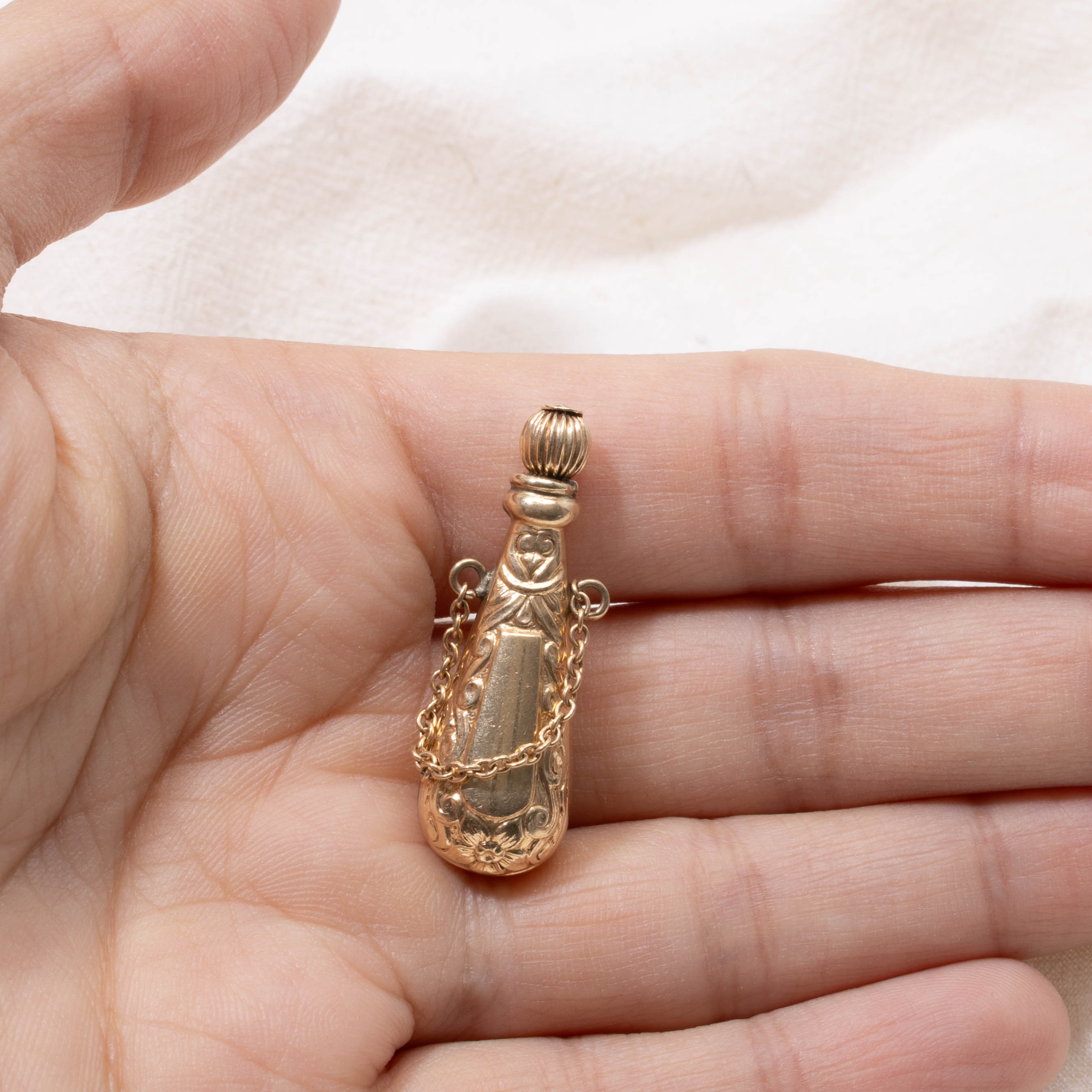 14k Embossed Perfume Bottle Pendant