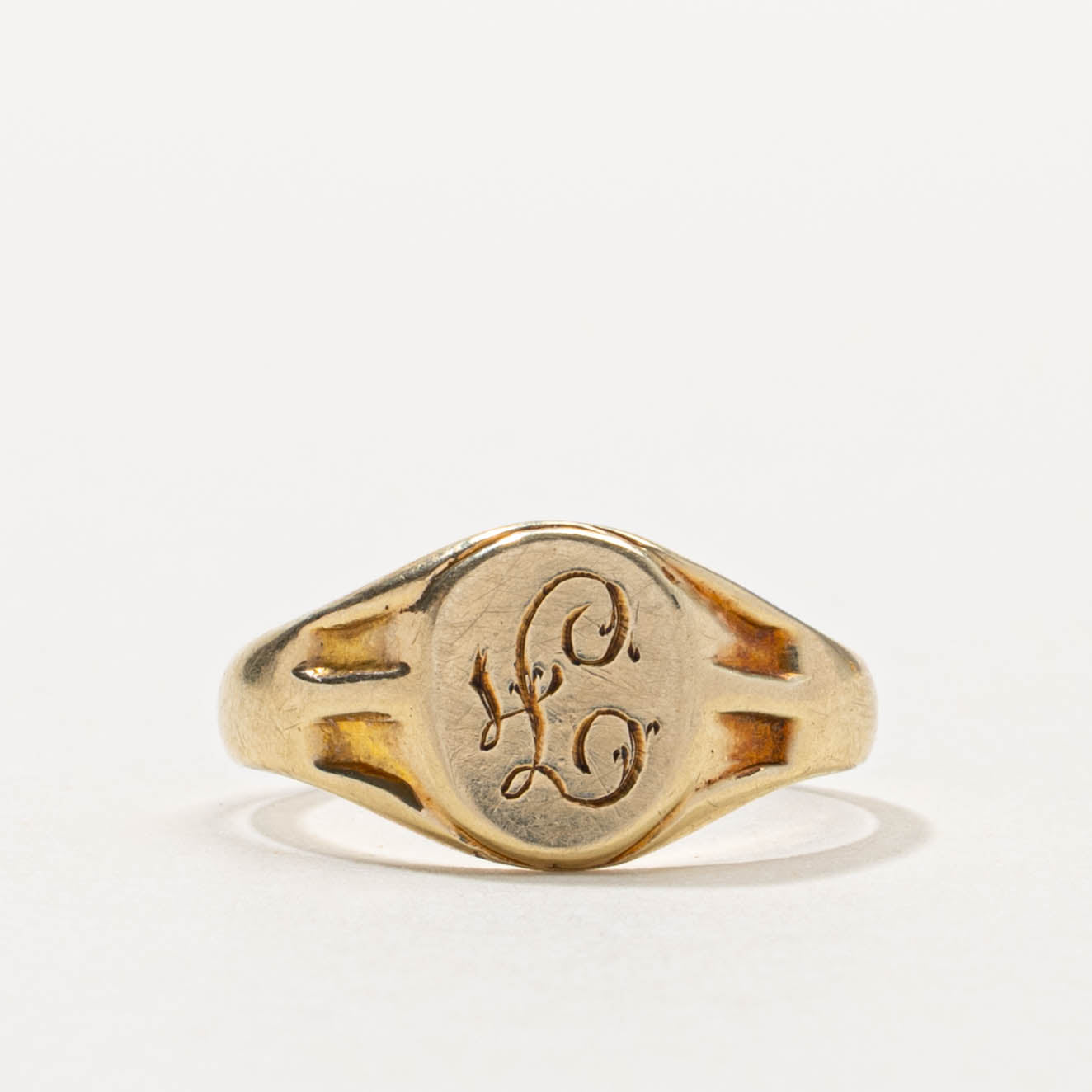 14k "L" Initial Engraved Signet Ring | SZ 5.25