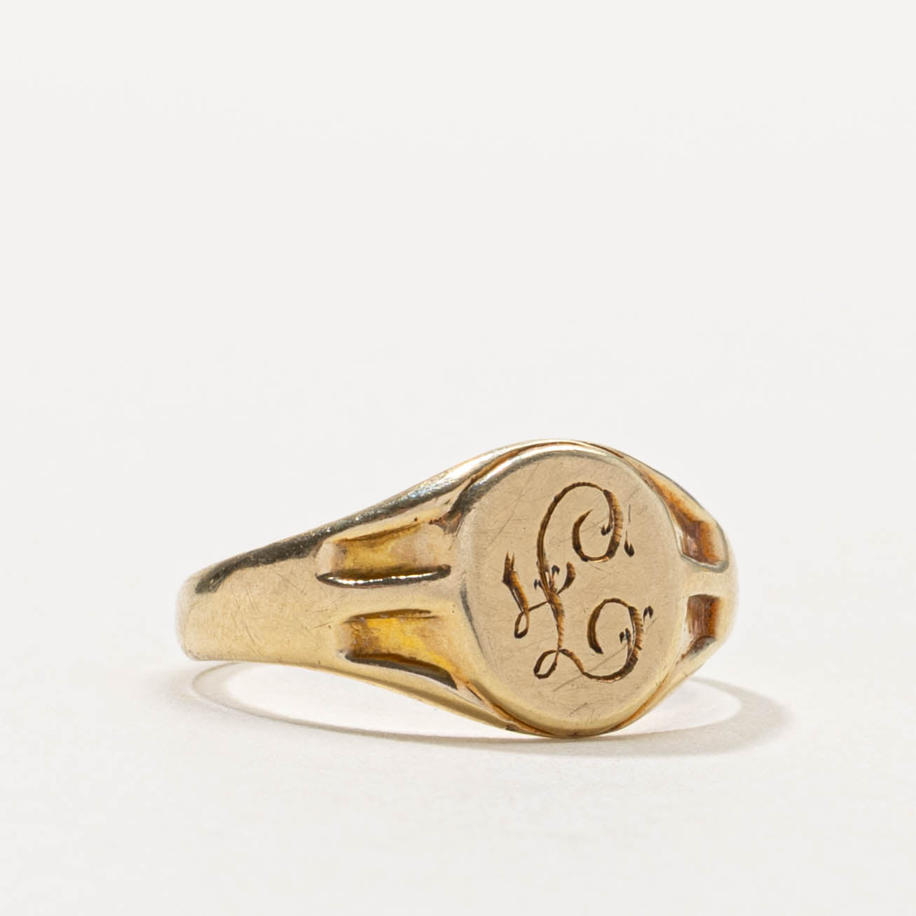 14k "L" Initial Engraved Signet Ring | SZ 5.25