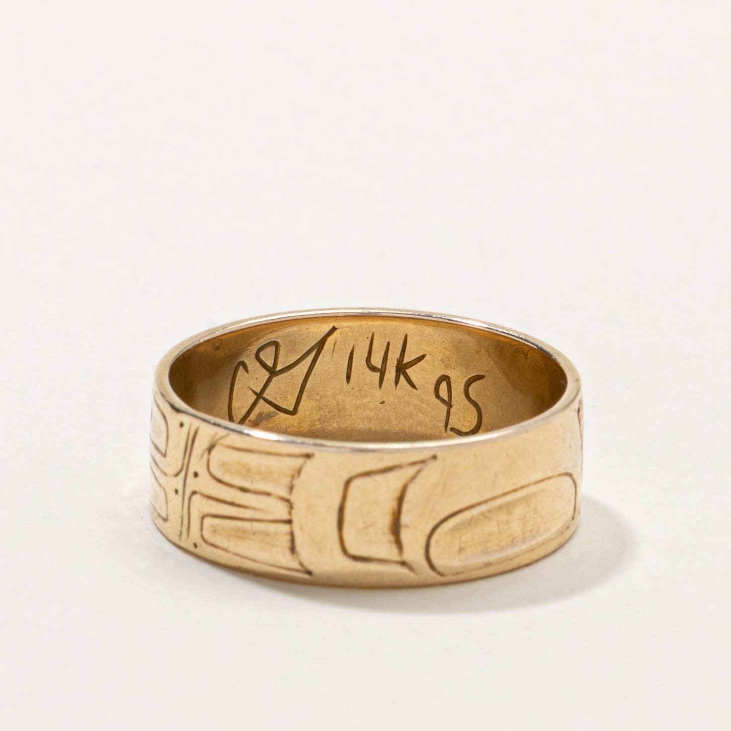 14k Indigenous Engraved Band | 6.65mm | SZ 7.5