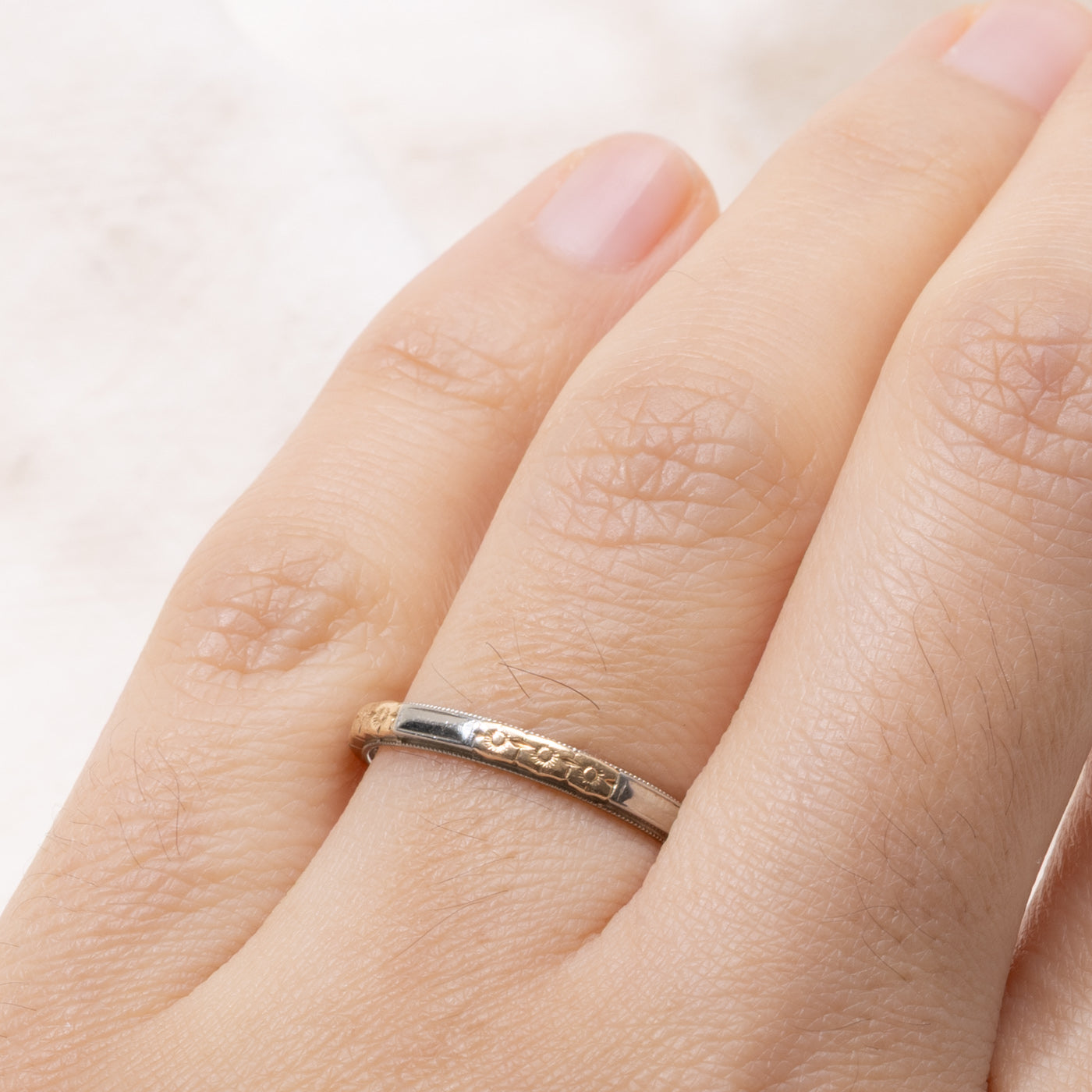 18k Two Tone Gold Textured Floral Band | 2.40mm | SZ 7.25