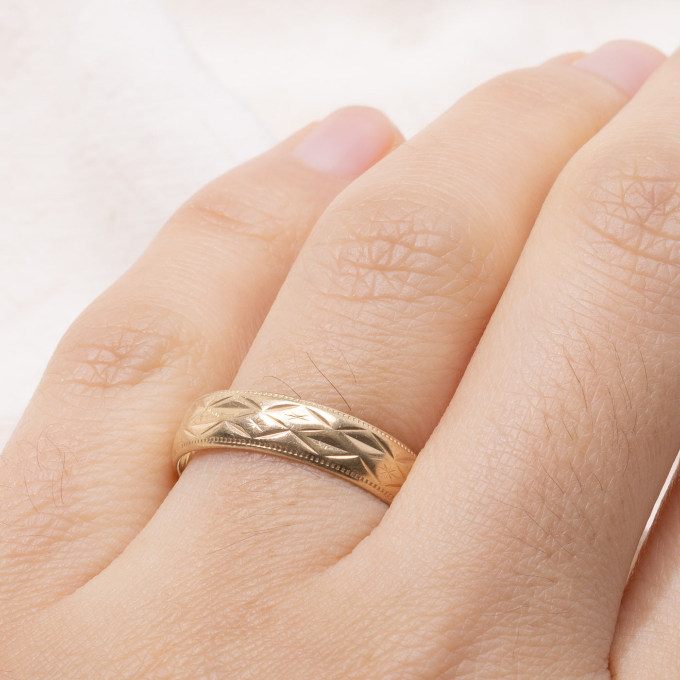 1993 London 9k Band Engraved Band | 4.90mm | SZ 8