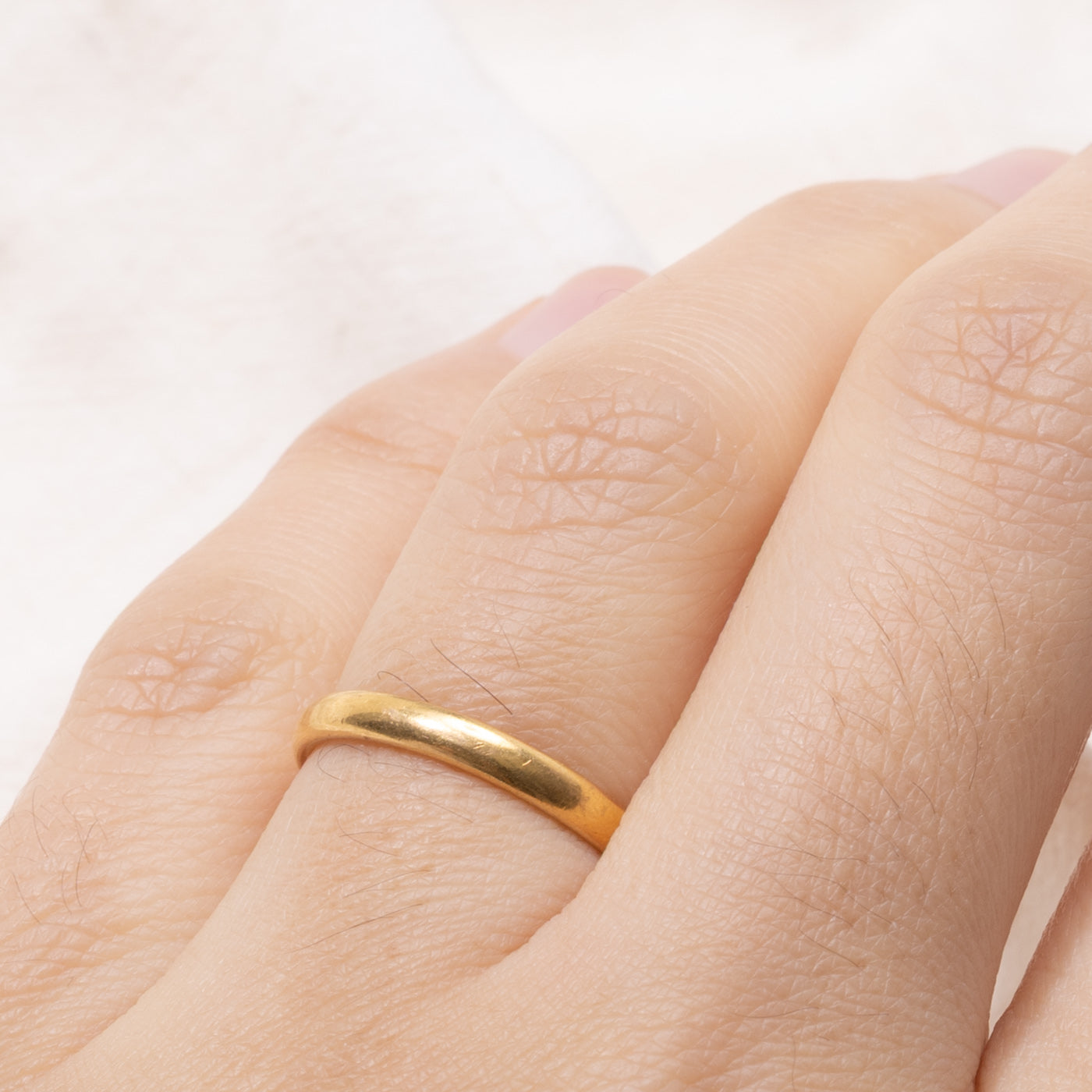 1953 London 22k Thin Stacking Band | 2.40mm | SZ 6
