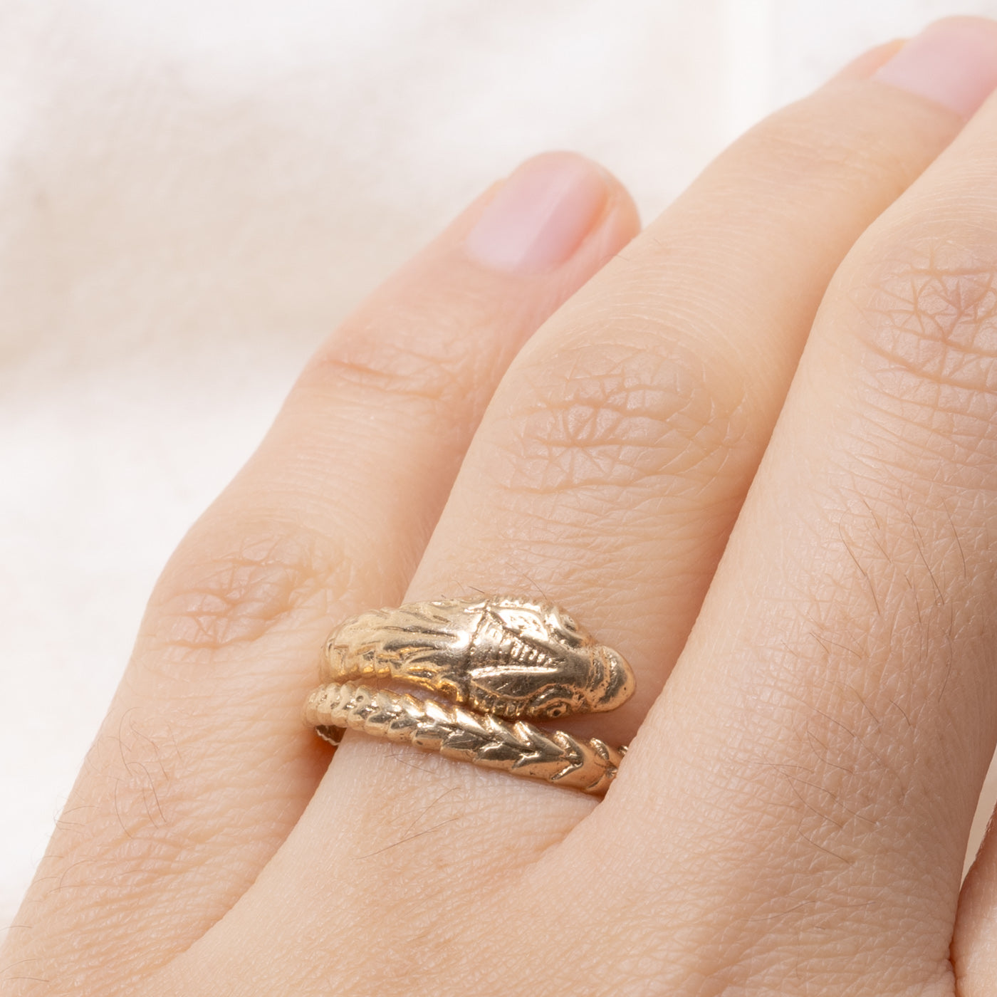 10k Textured Snake Wrap Ring | SZ 8.25