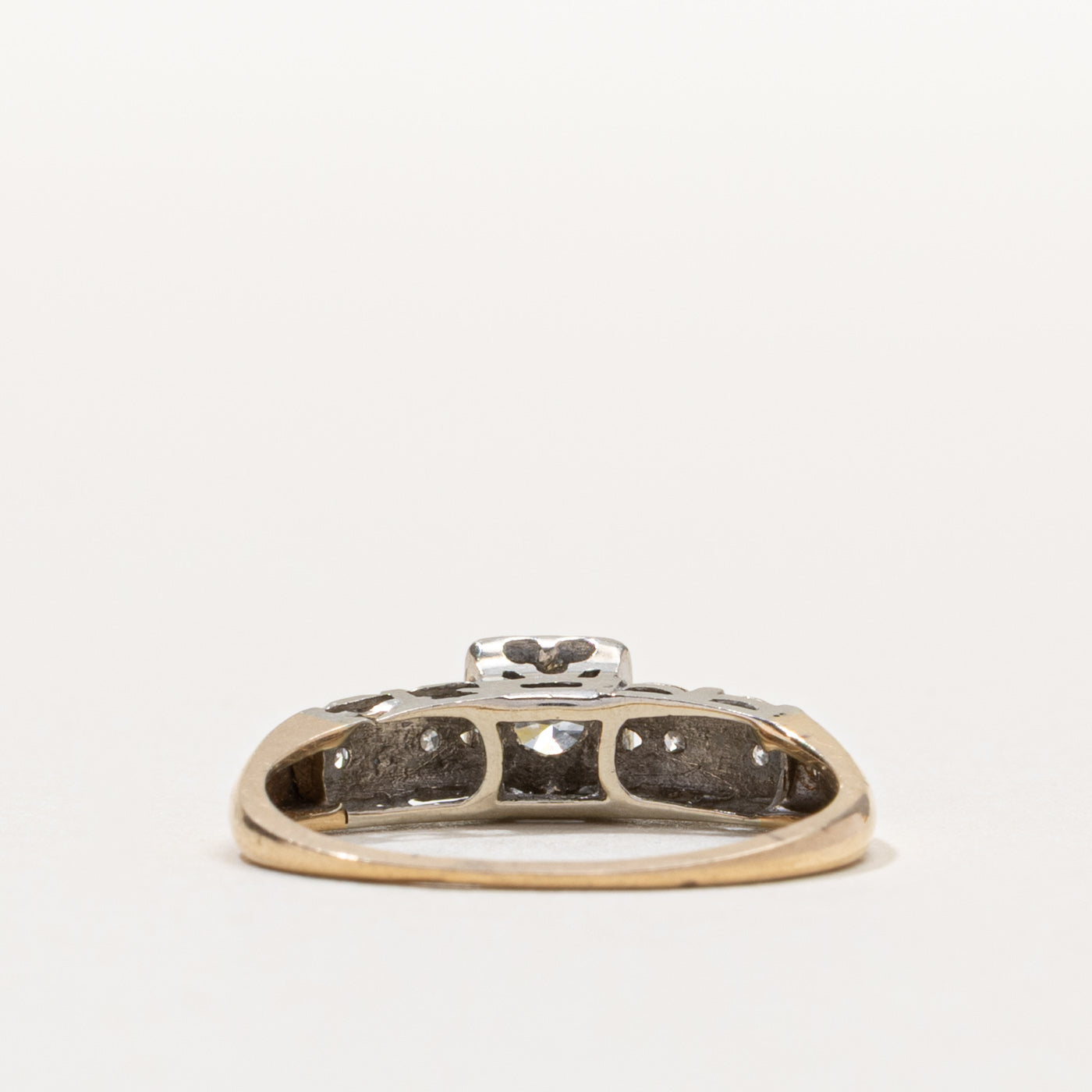 14k Illusion Set Diamond Textured Ring | 0.24ctw | SZ 5.75