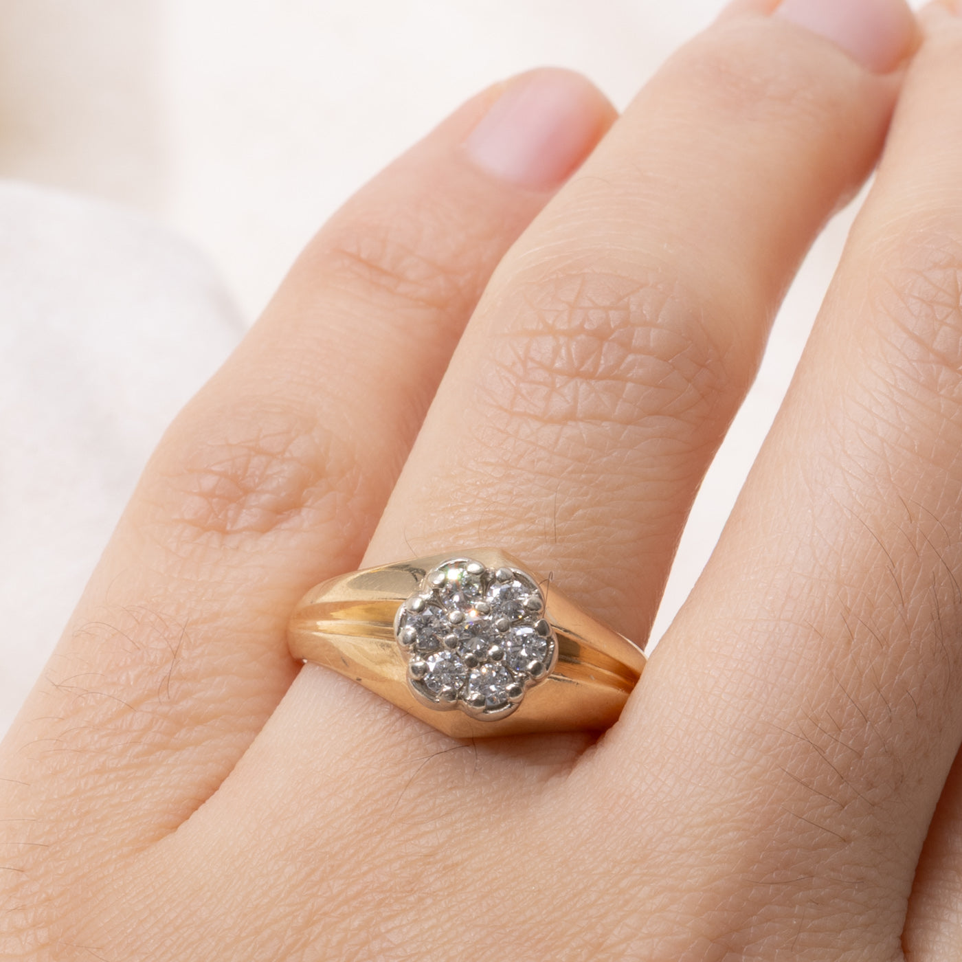 14k Diamond Floral Cluster Grooved Ring | 0.30ctw | SZ 8.5