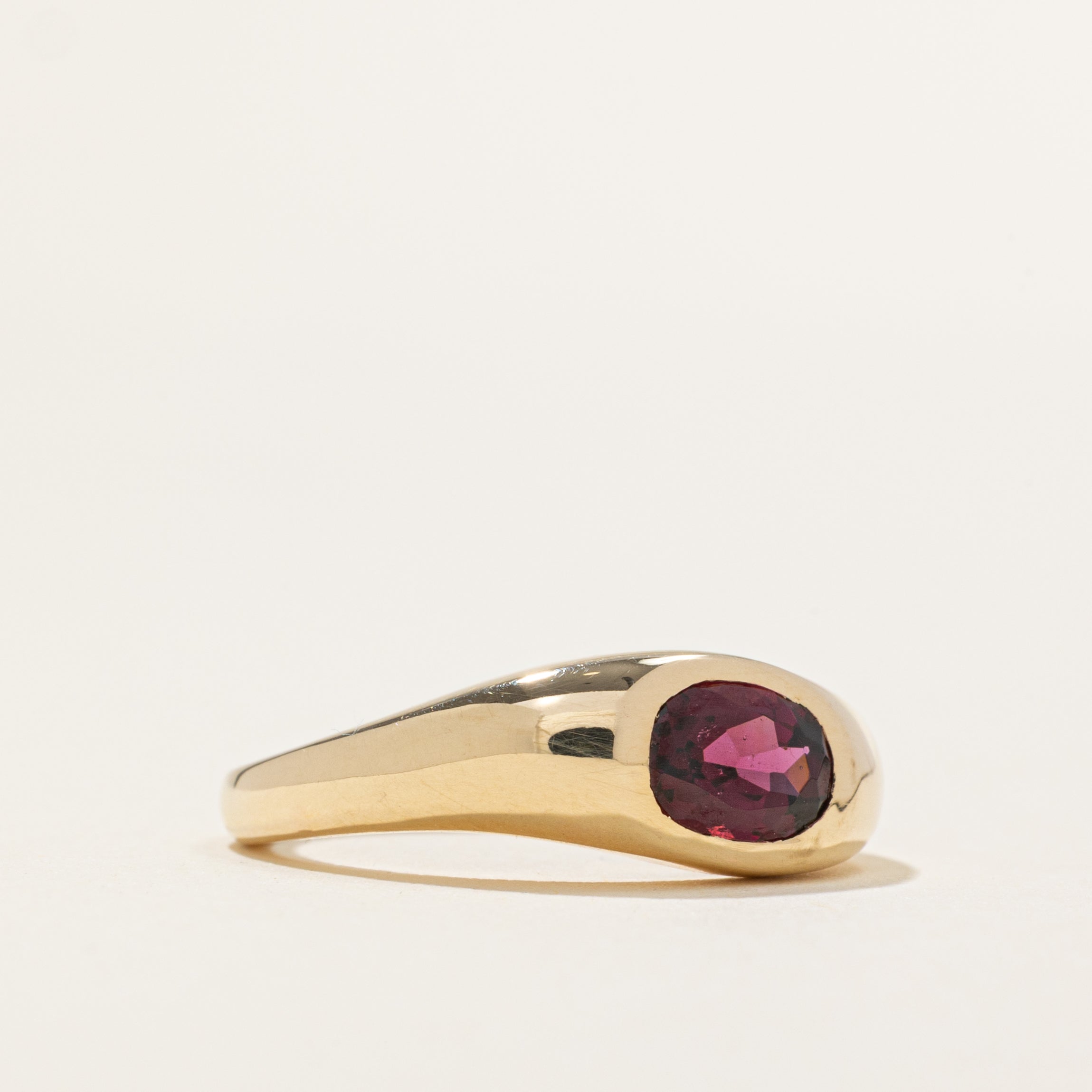 '100 Ways' 10k Oval Garnet Wavy Ring | SZ 6 | 1.21ct