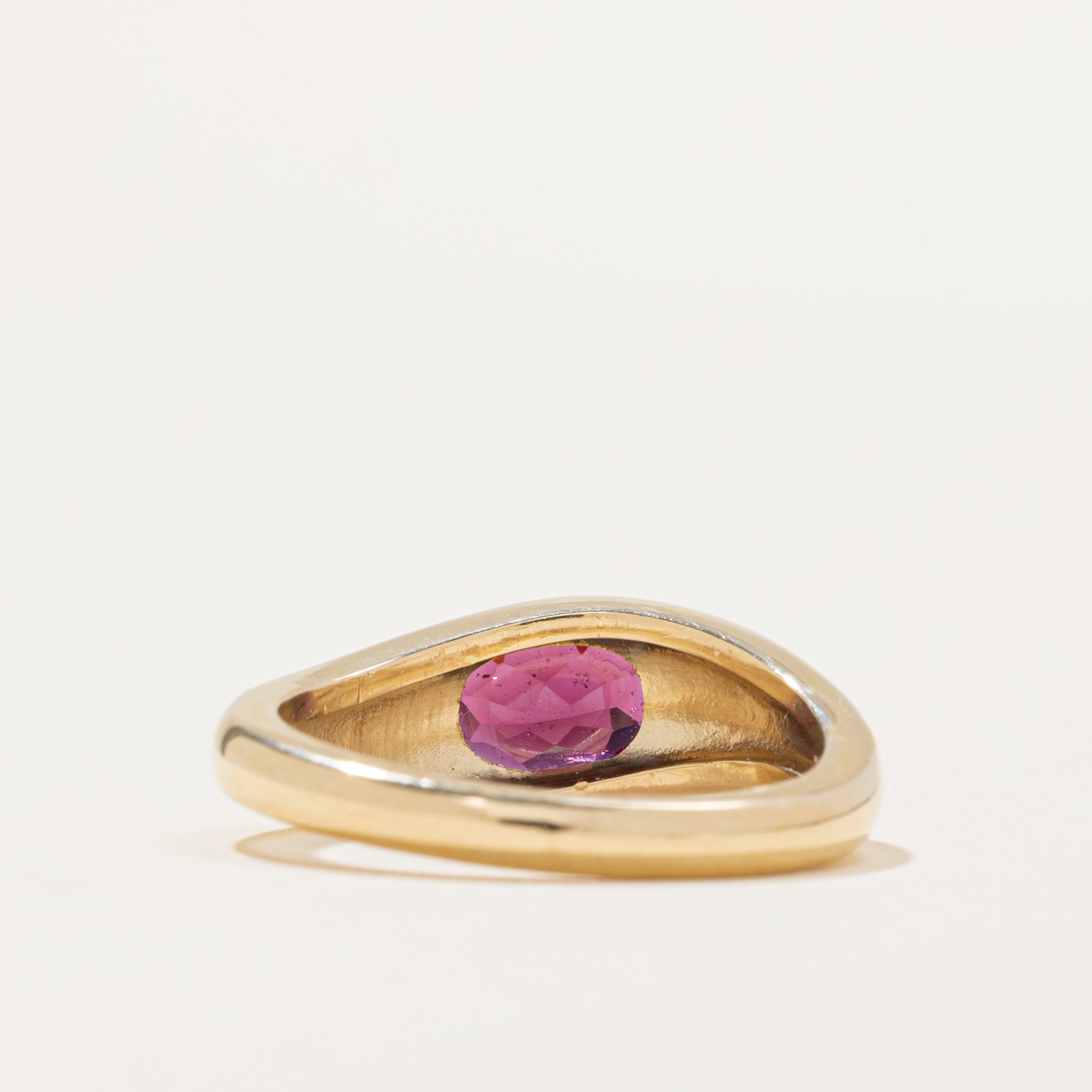 '100 Ways' 10k Oval Garnet Wavy Ring | SZ 6 | 1.21ct