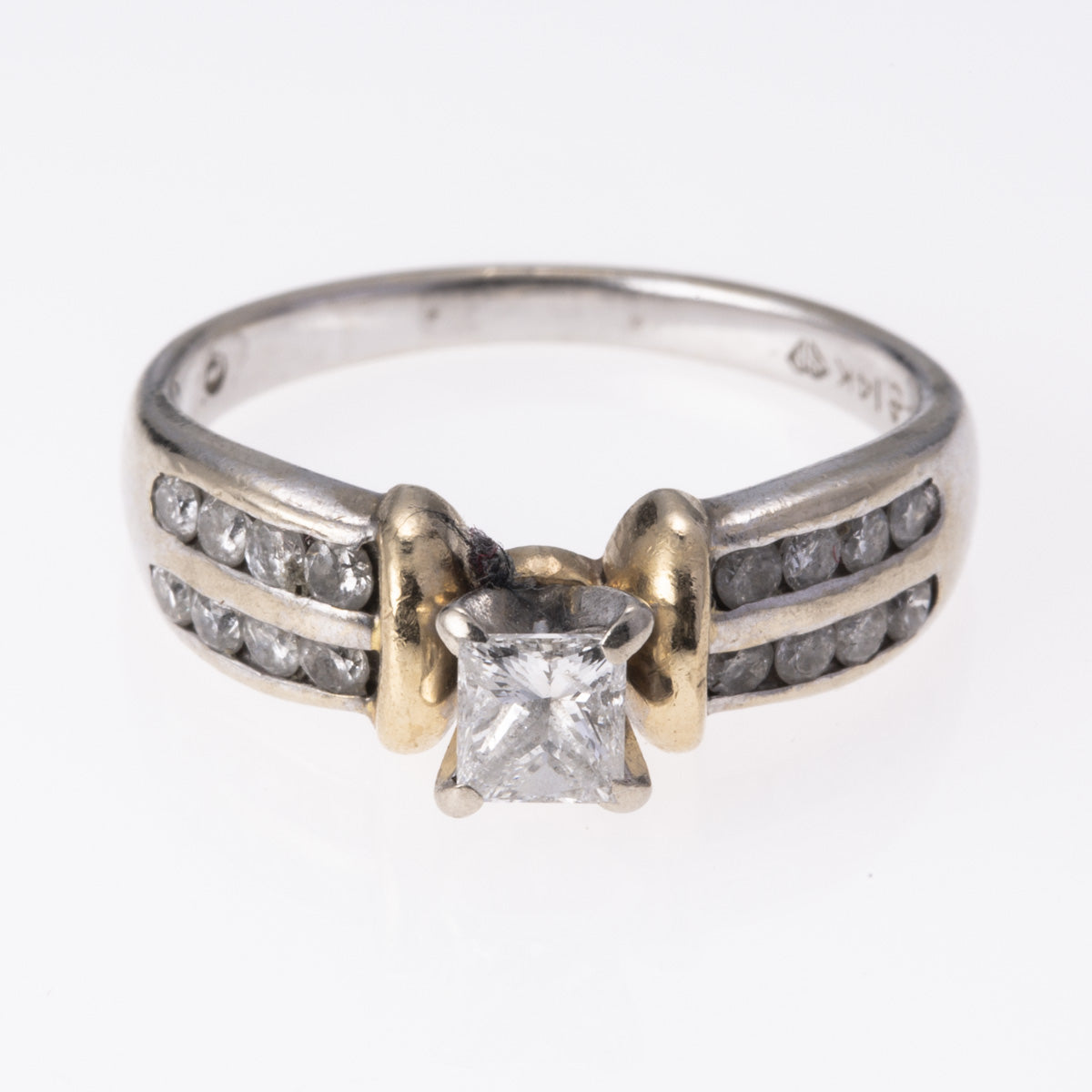 14K White and Yellow Gold Princess Cut Diamond Ring | 0.76 ctw | SZ 7  |