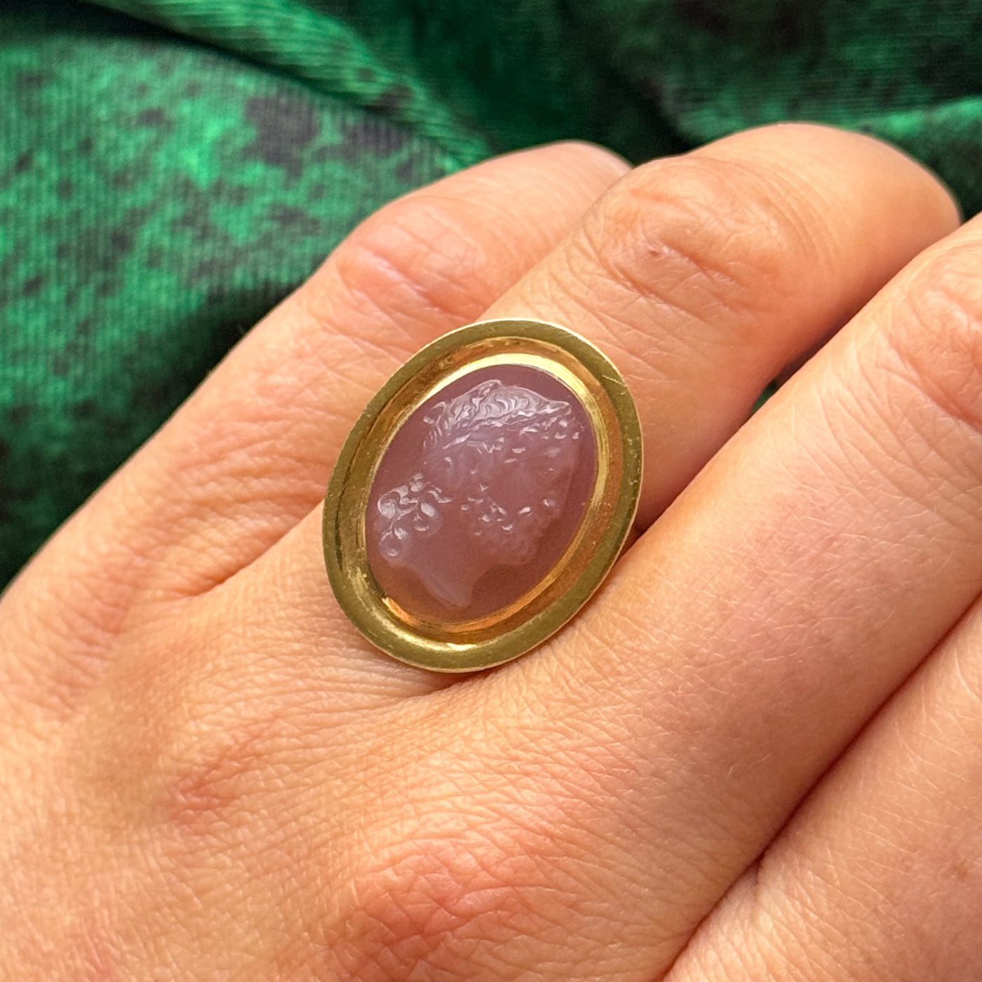 French Hallmarked Carved Rose Quartz Portrait Ring | 8.75ct | SZ 4 |