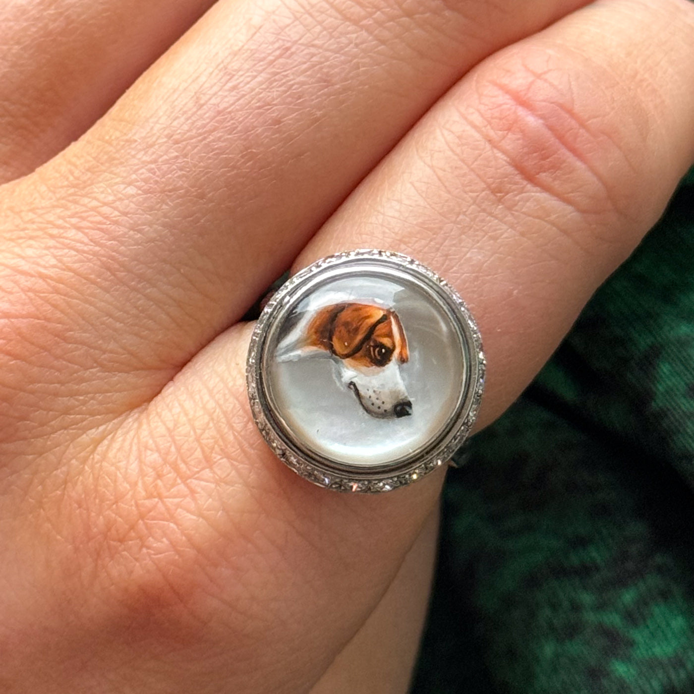 Art Deco Era Essex Crystal Ring With Portrait of a Hound | 0.57ctw | SZ 6.75 |