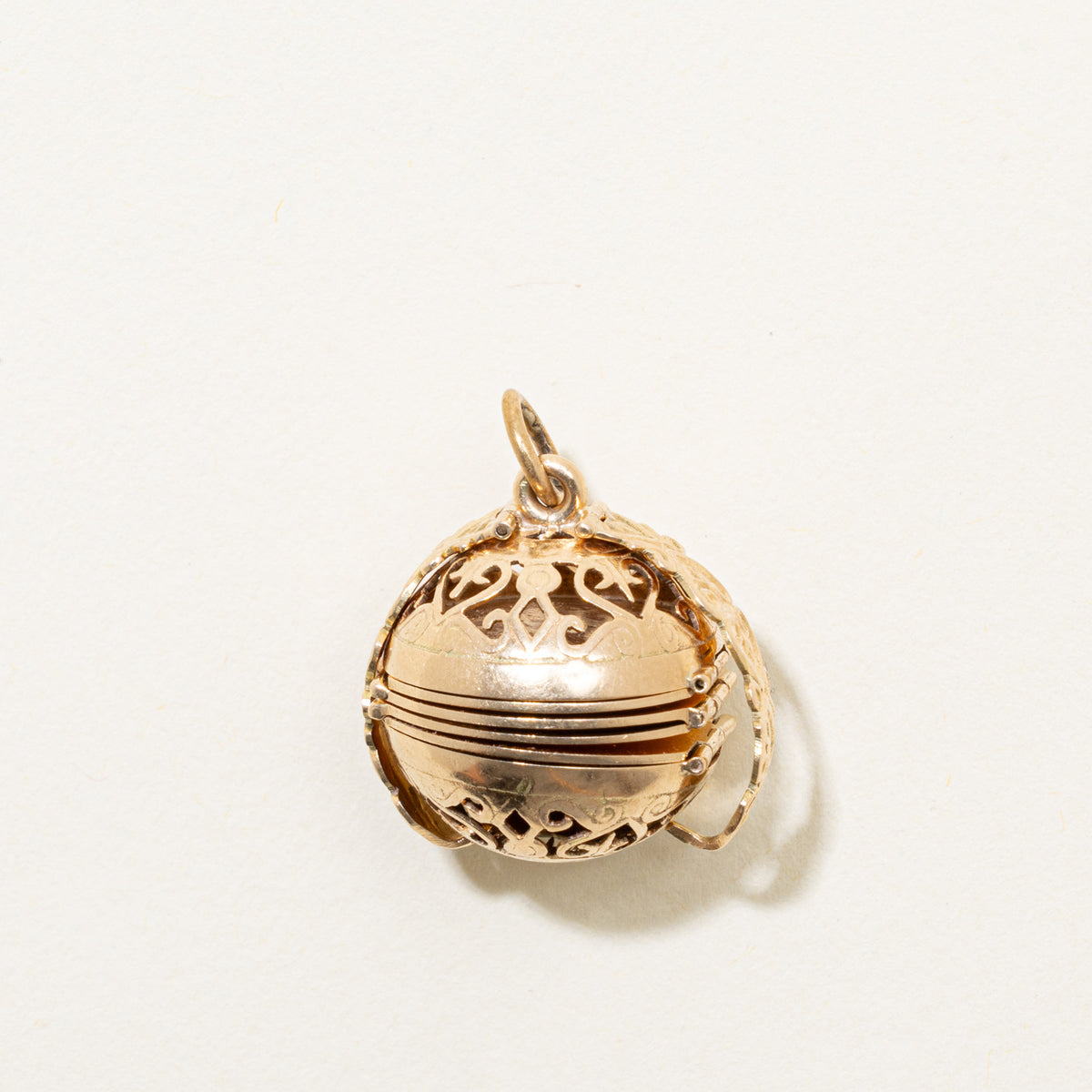 14k Concertina Globe Photo Locket Charm