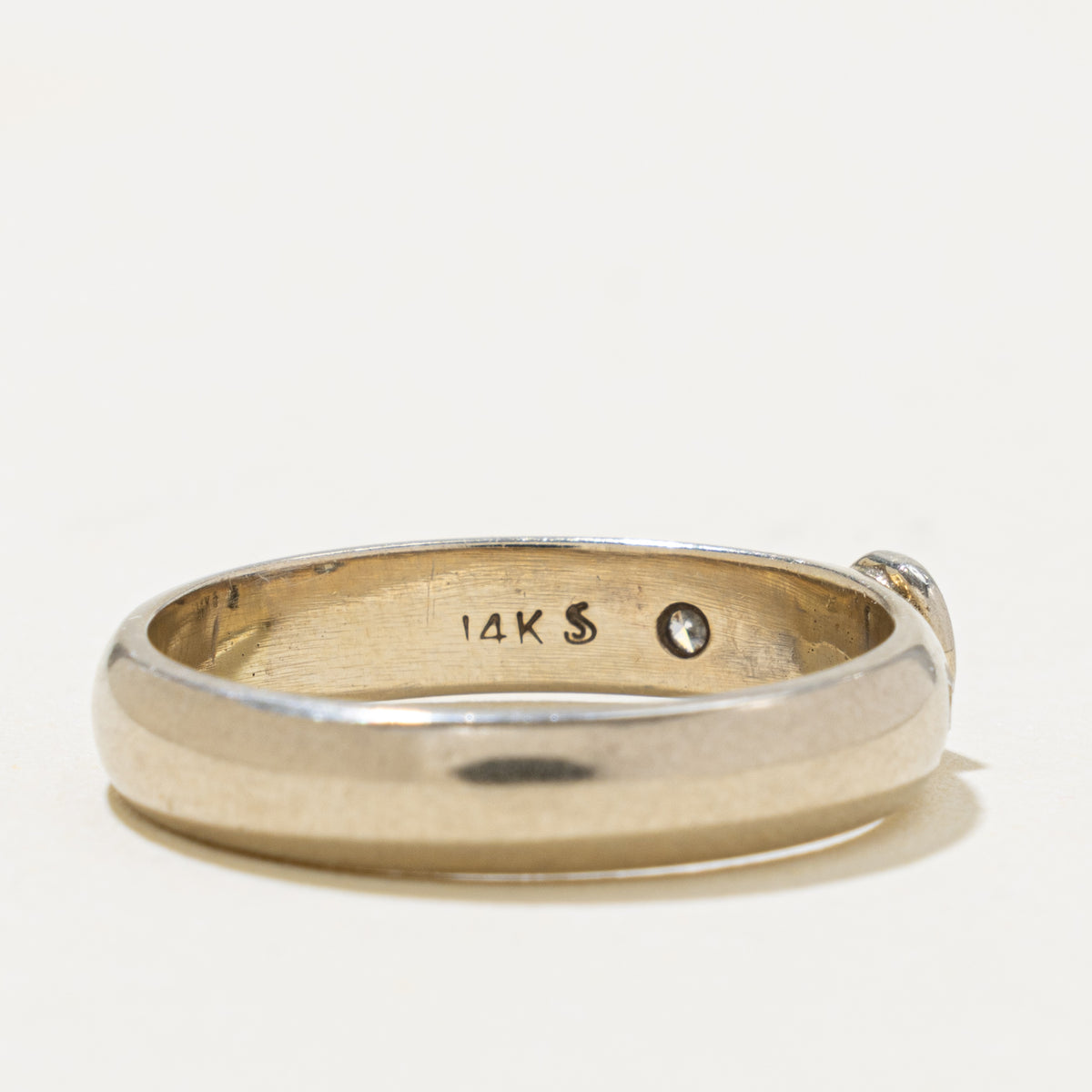 14k Bezel Set Diamond Accented Ring | 0.20ctw | SZ 7.25
