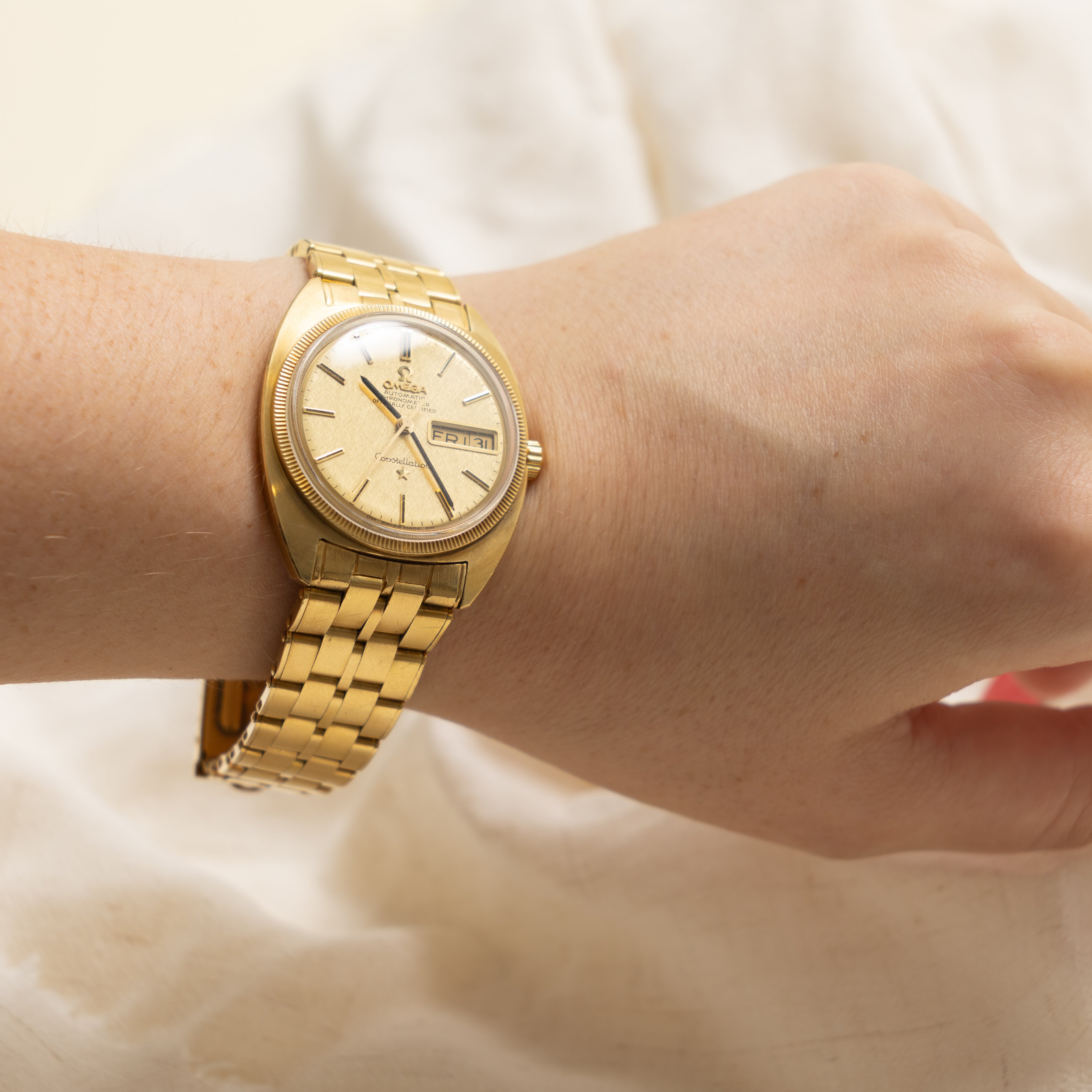 'Omega' 1968 18k Yellow Gold Constellation 168.019 Watch | 7" |