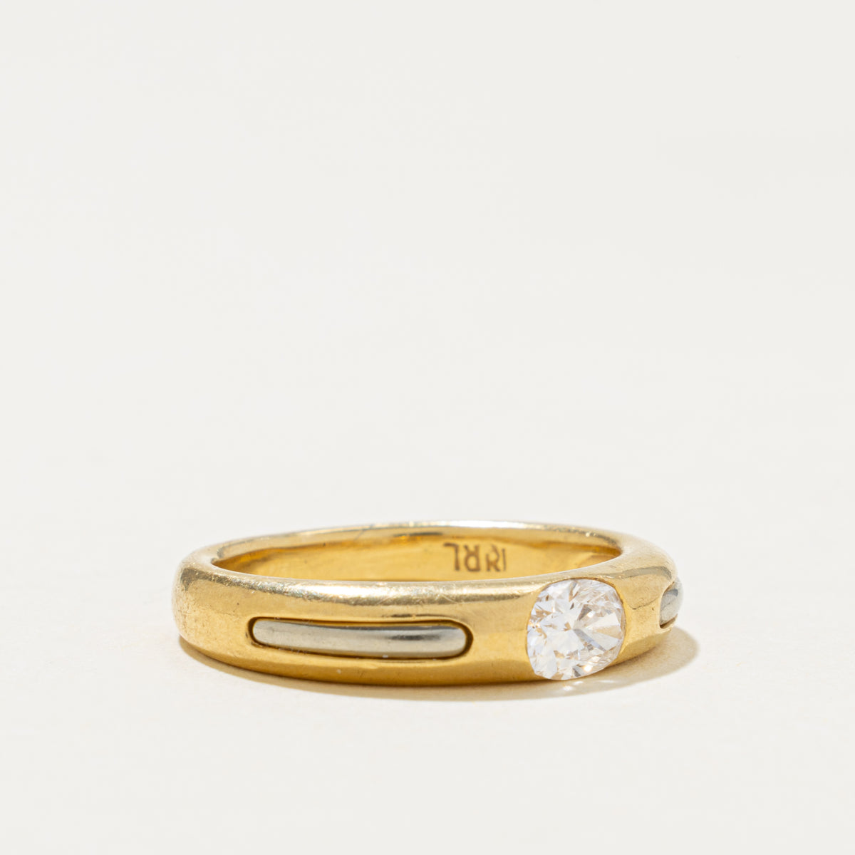 18k Two Tone East West Diamond Grooved Ring | 0.28ct VS2 G | SZ 5