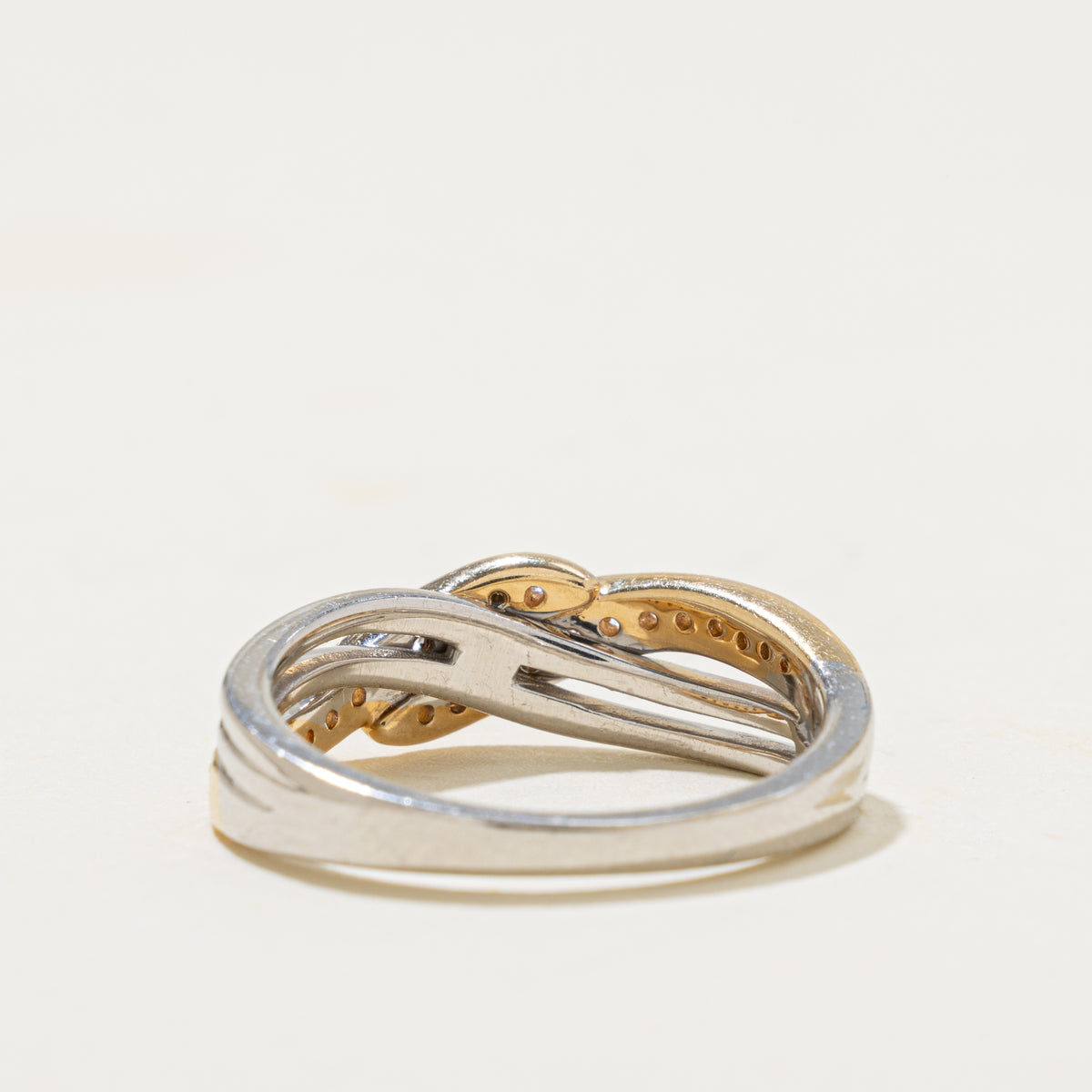 14k Two Tone Pave Set Diamond Wave Crossover Ring | 0.20ctw | SZ 6.75