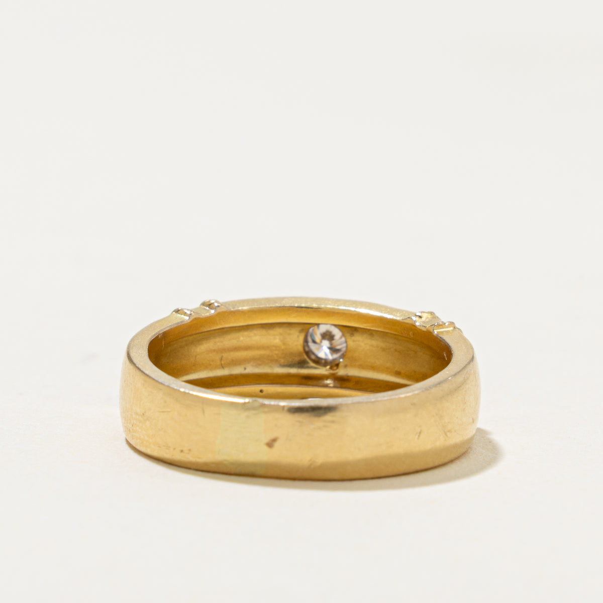 18k Bezel Set Diamond Rope Textured Band | 0.05ct | 6.25mm | SZ 5.25