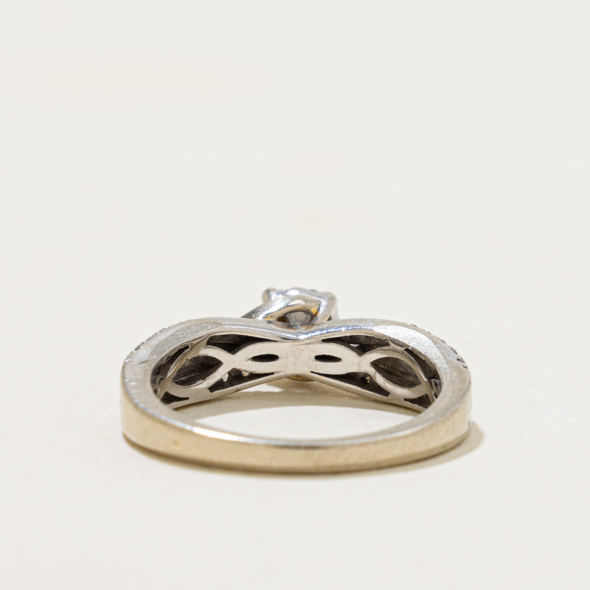 10k Pave Set Diamond Halo Bypass Ring | 0.21ct | SZ 4.5