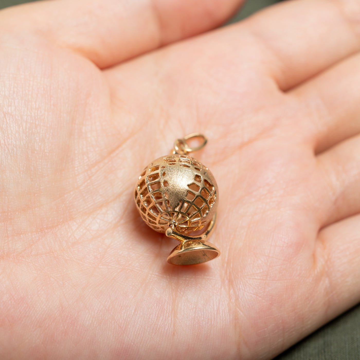 14k Yellow Gold Openwork Globe Charm