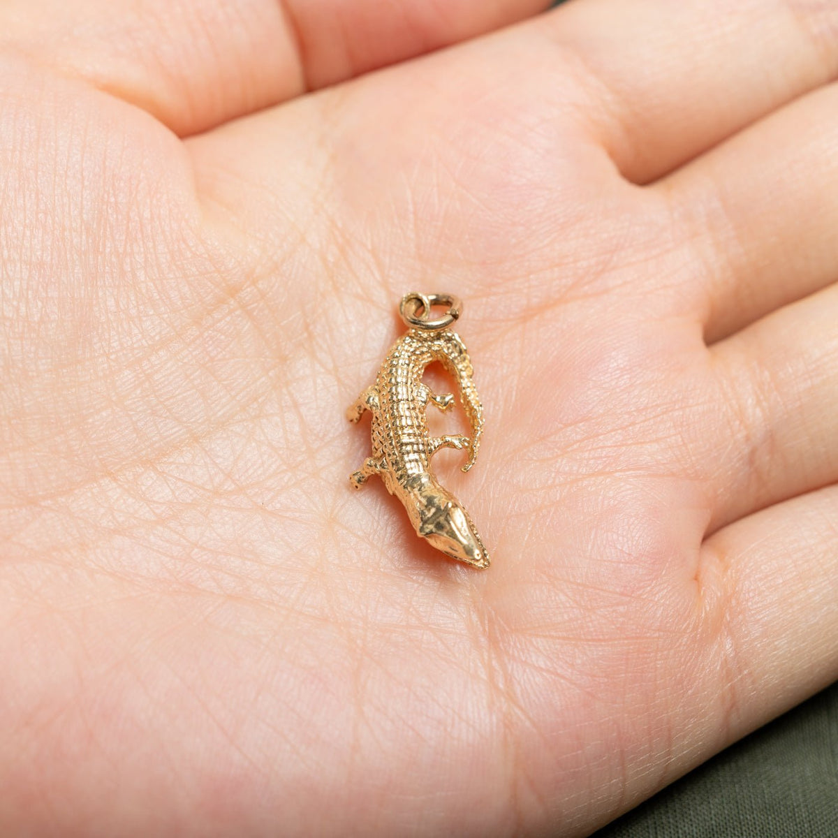 14k Yellow Gold Textured Lizard Charm