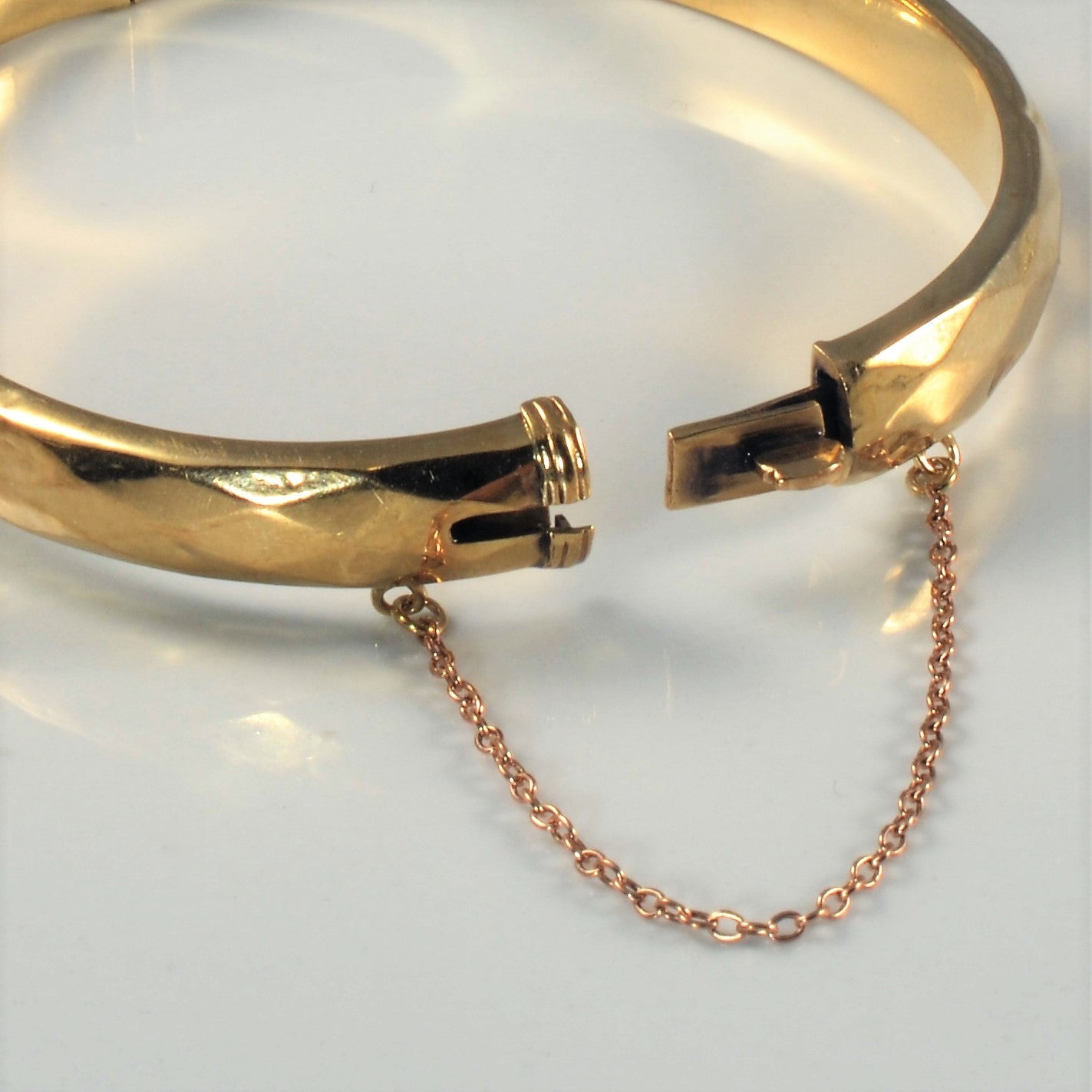 'Birks' Faceted Gold Bangle Bracelet | 7" | - 100 Ways