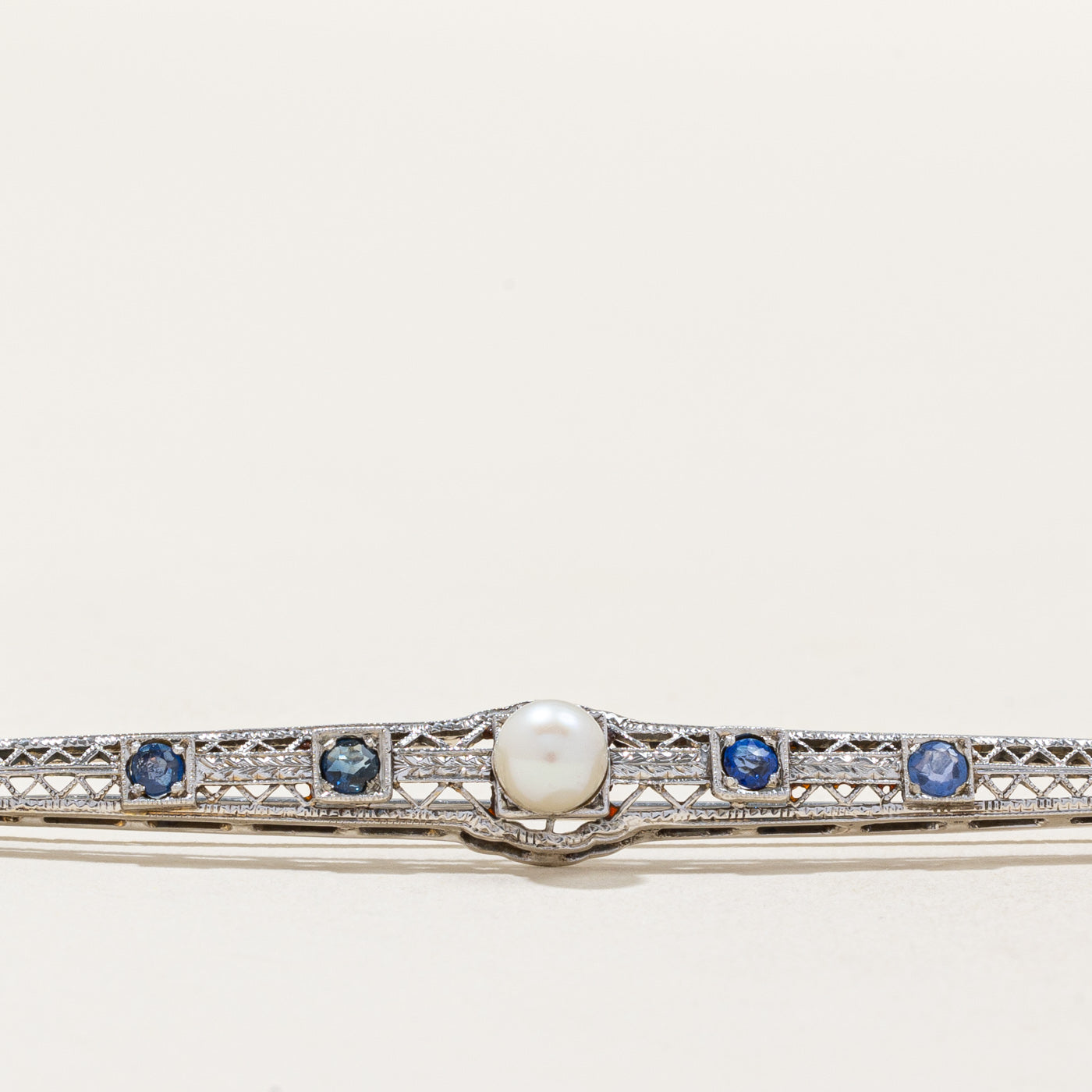 Sapphire & Pearl Brooch | 0.25ctw |