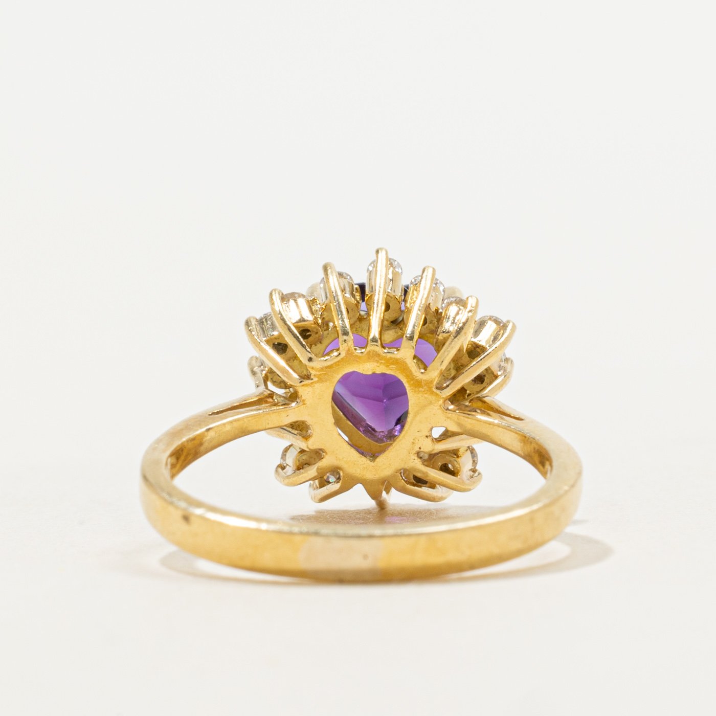 18K Ring with Diamond Accents with Amethyst