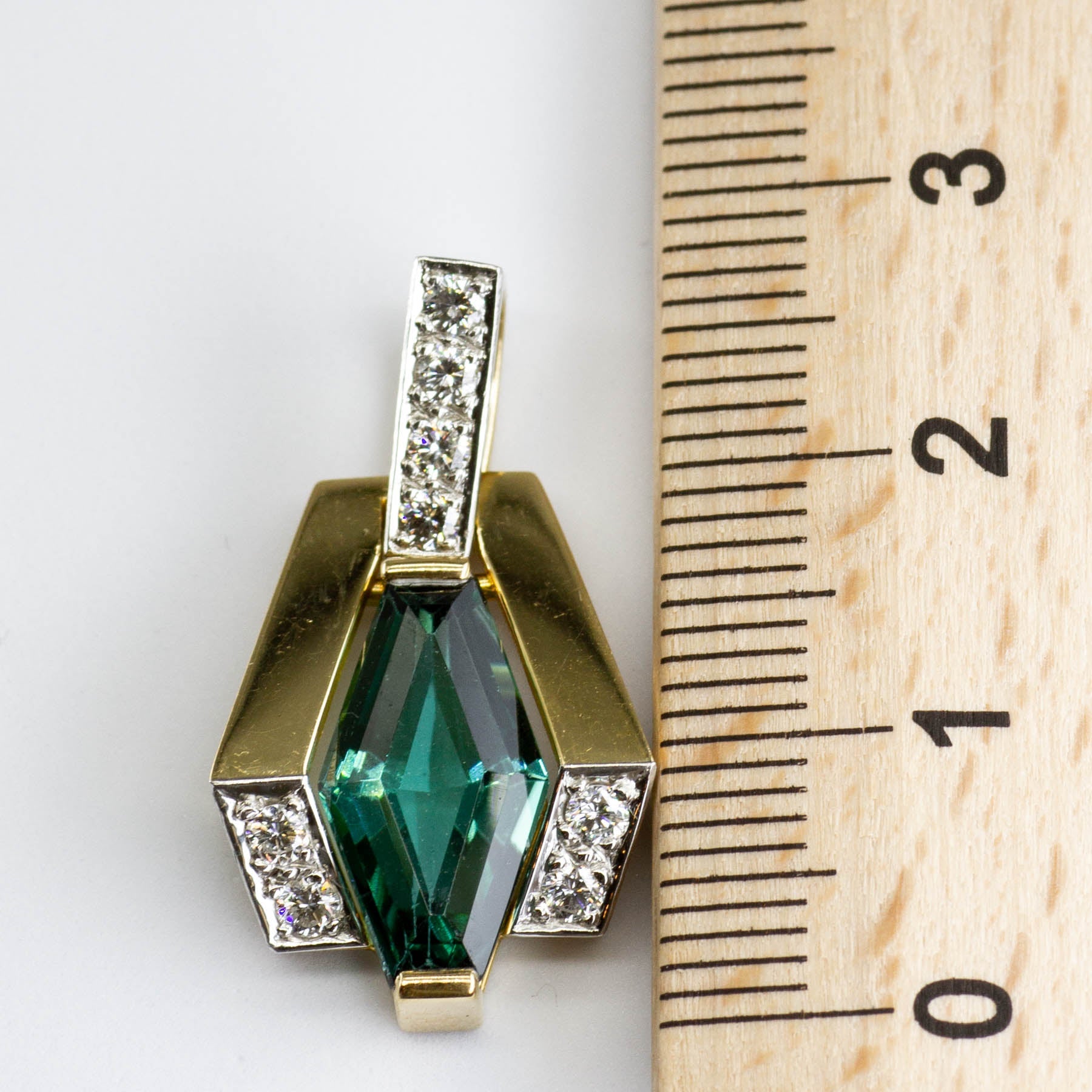 'Cavelti' Tourmaline and Diamond 18K and Platinum Pendant | 3.75ct | 0.32ctw | - 100 Ways