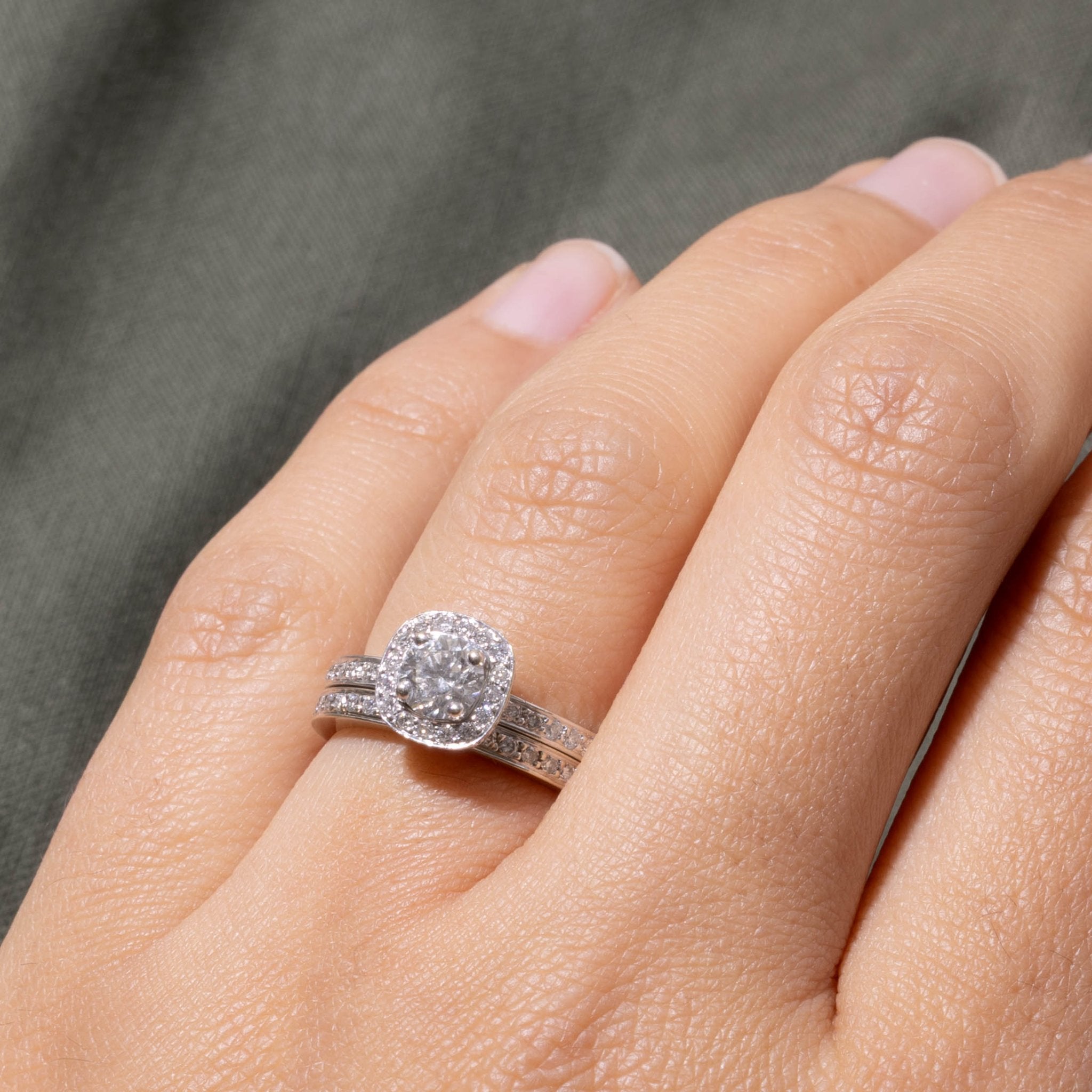 18k Diamond Halo Milgrained Soft-Square Wedding Ring Set | 1.04ctw | SZ 5.25