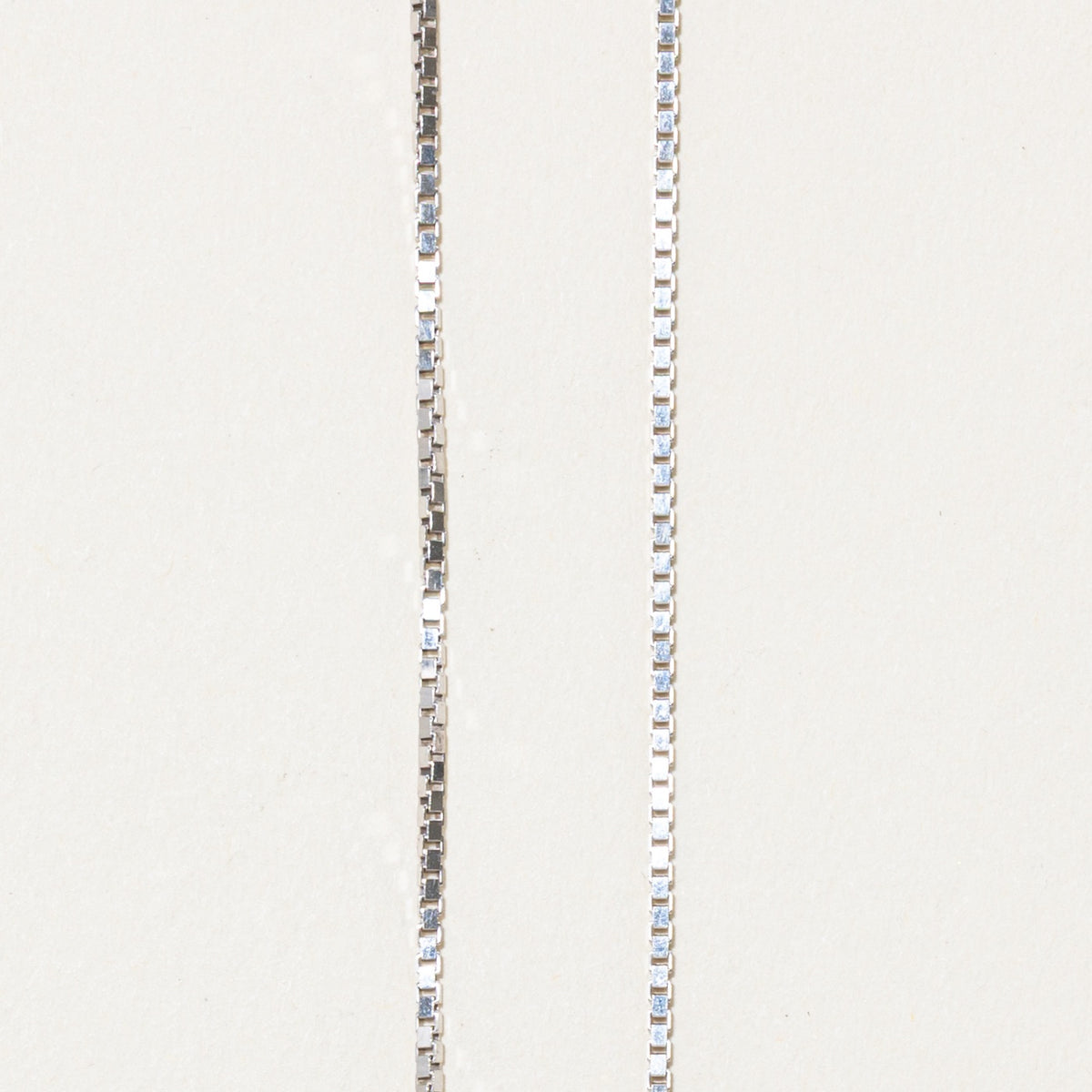 London Flush Set Diamond Bar Pendant Necklace | 19"