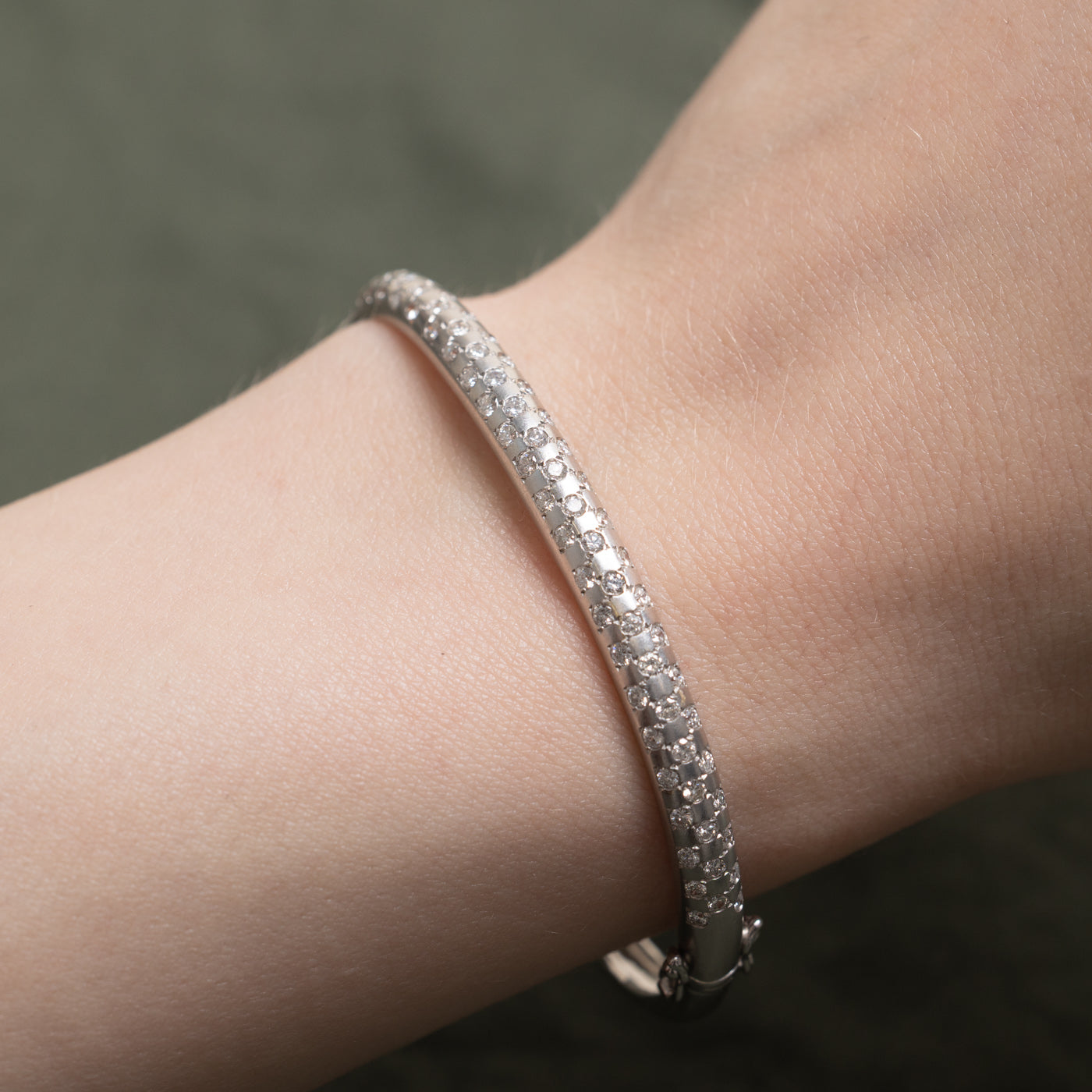 Flush Set Diamond Bangle Bracelet | 0.80ctw | 7"