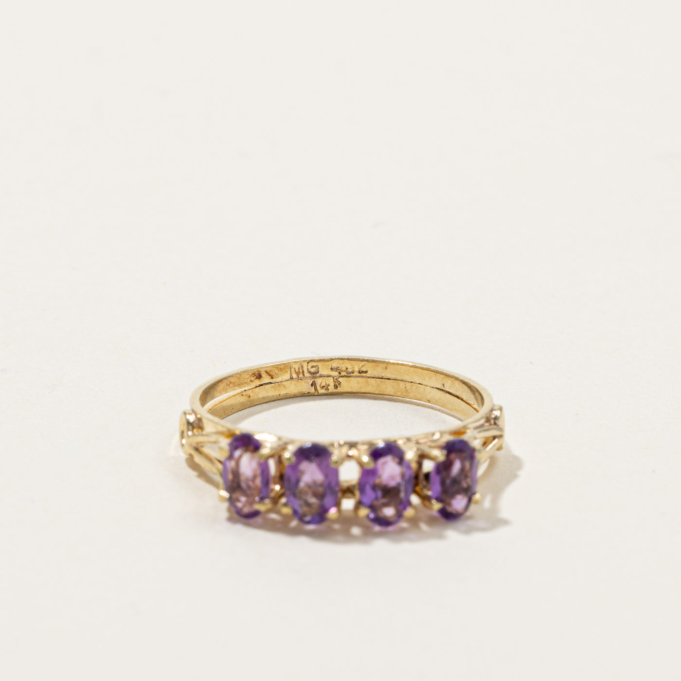 Oval Amethyst Ring | 0.50ctw | SZ 6 |