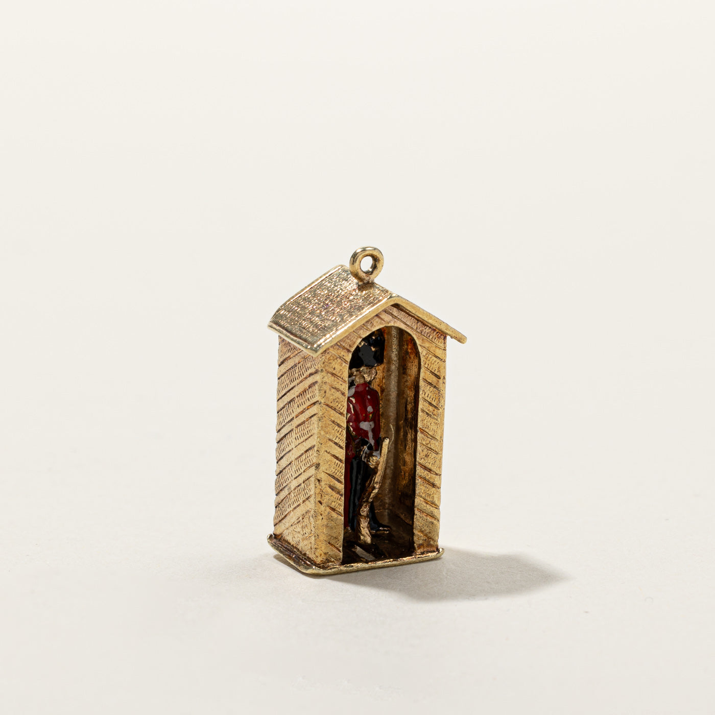 1970 London Hallmarked 14k Gold King's Guard Charm
